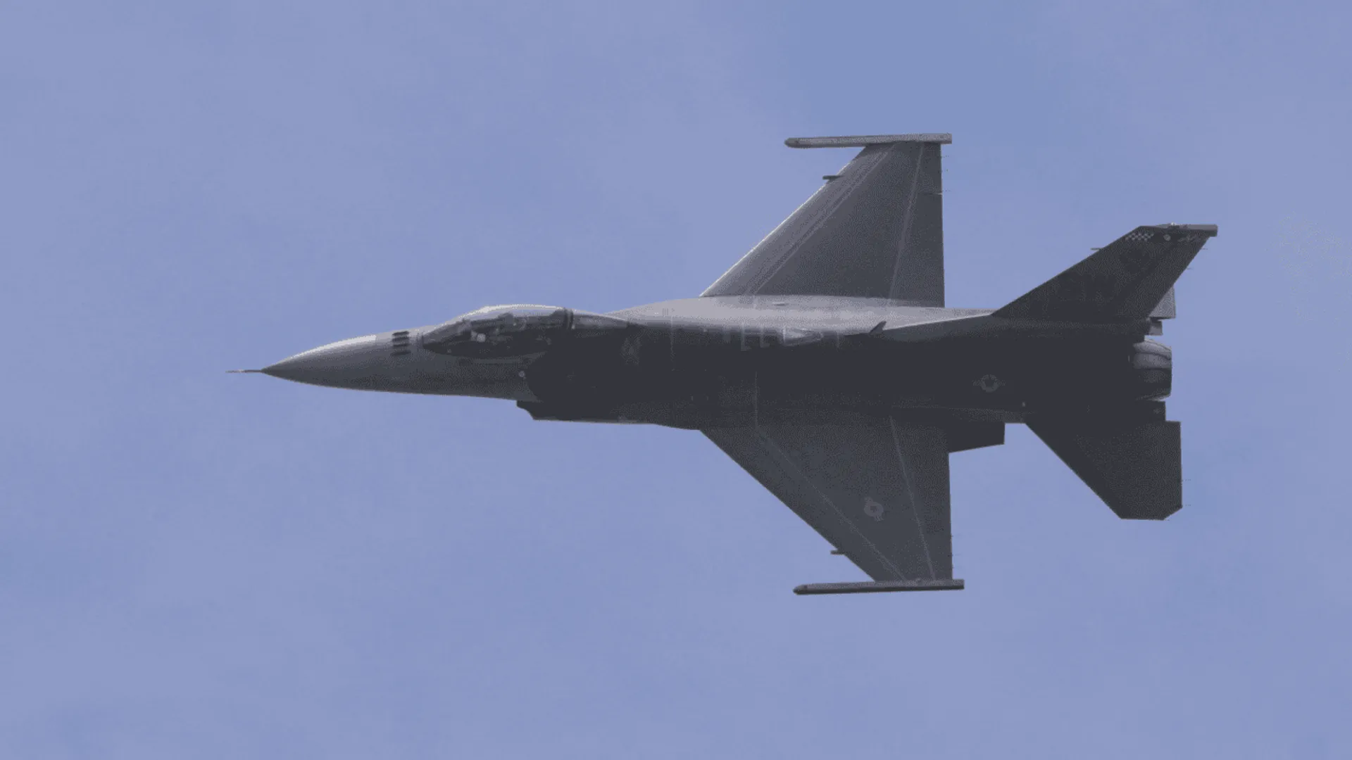 F-16