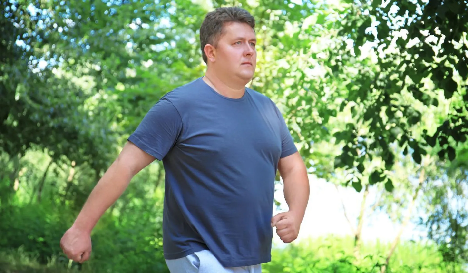 Dzięki spacerowi można schudnąć