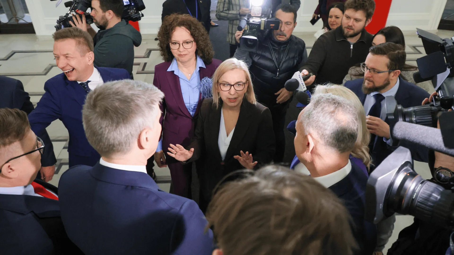 Przetasowanie na szczytach władzy. Powstaje nowa siła w Sejmie