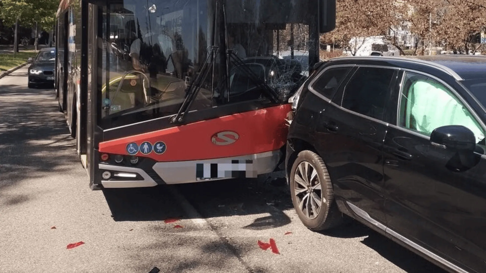 Wypadek, osobówka, MPK, autobus