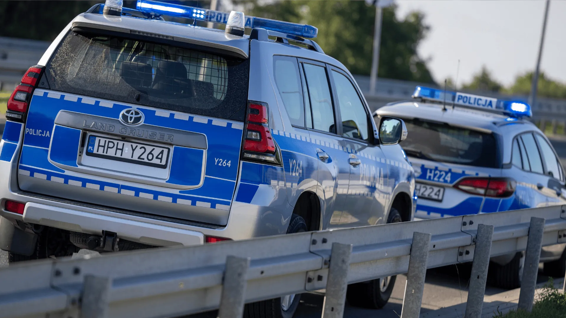 radiowozy policyjne
