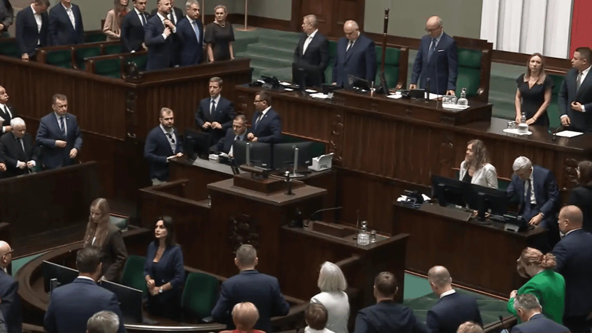 minuta ciszy w Sejmie