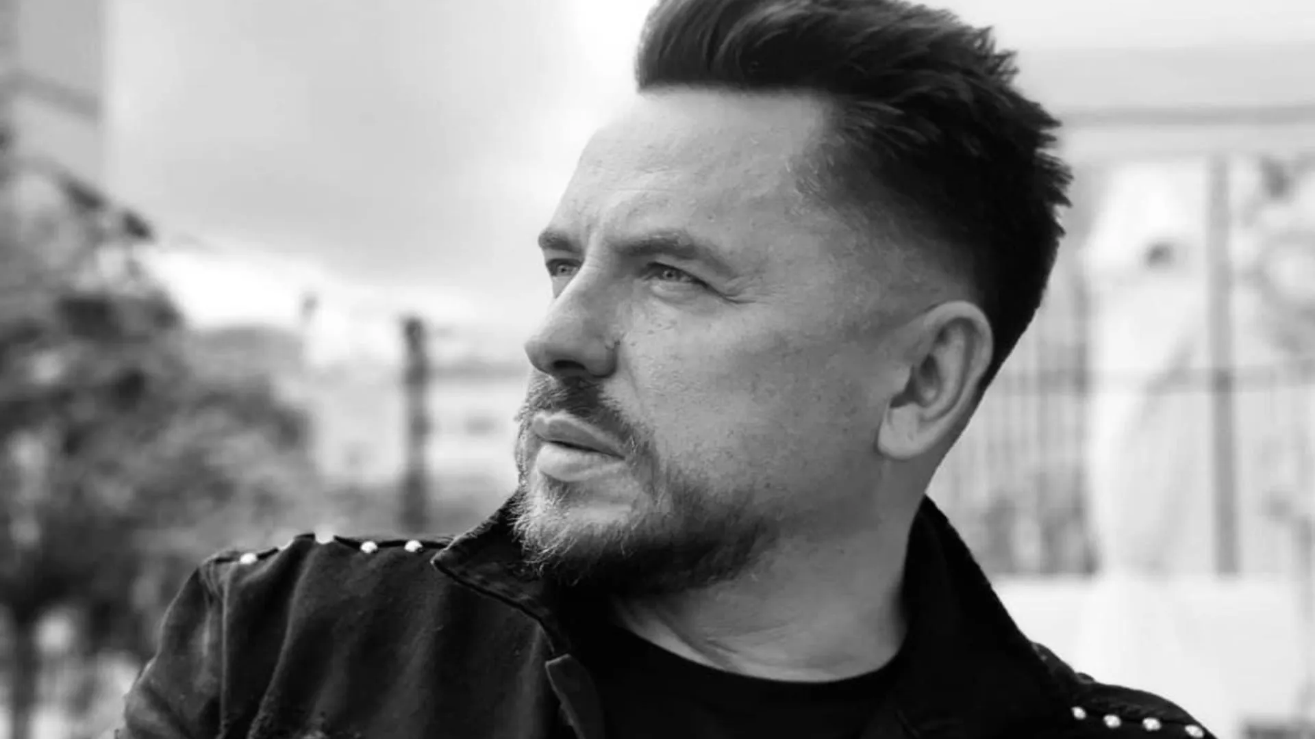 Przejmująca prośba rodziny. Tak będzie wyglądał pogrzeb legendarnego stylisty gwiazd