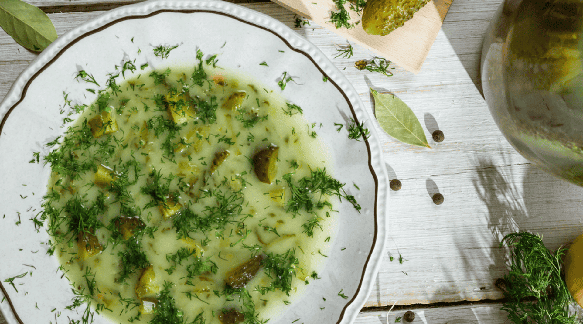 Prosta zupa ogórkowa 