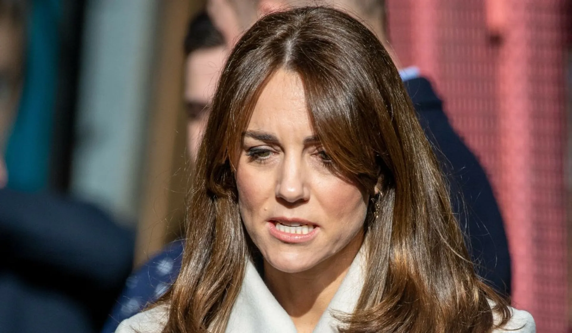 Księżna Kate została zmuszona do ujawnienia choroby?