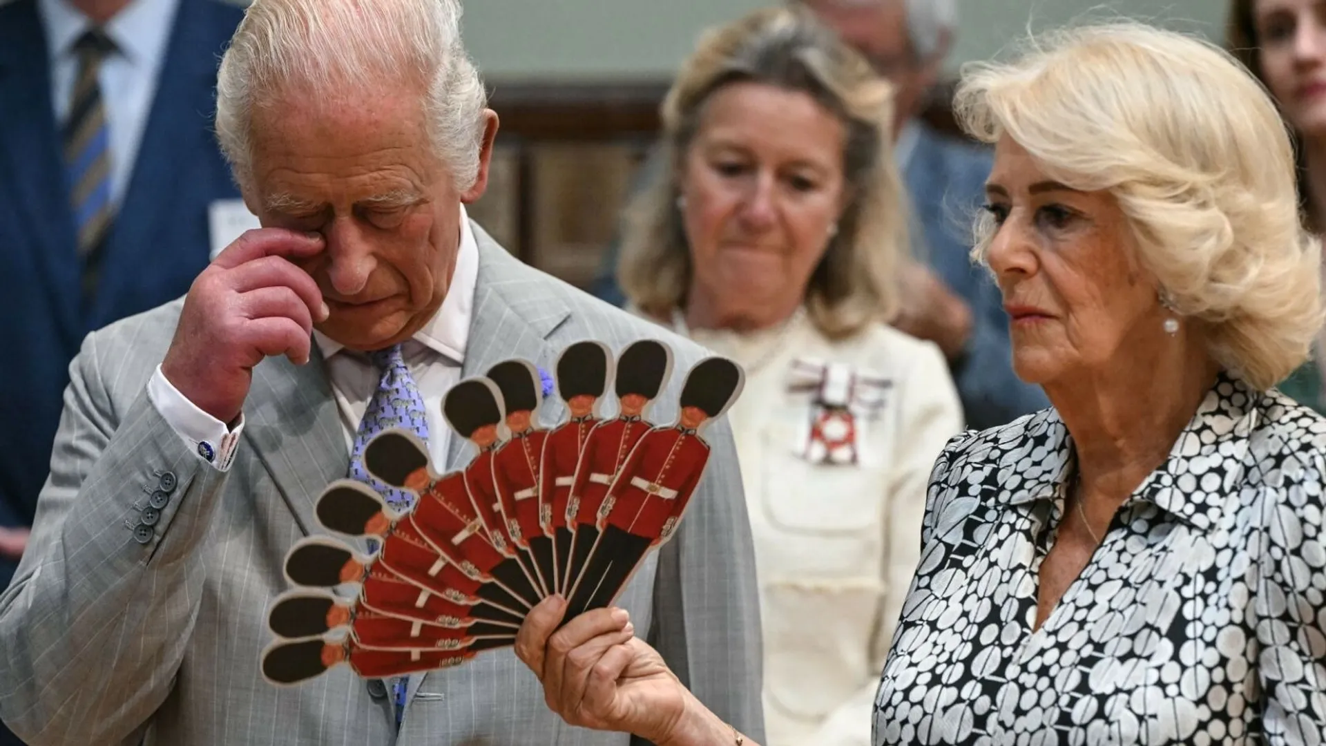 Król Karol i królowa Kamila w żałobie