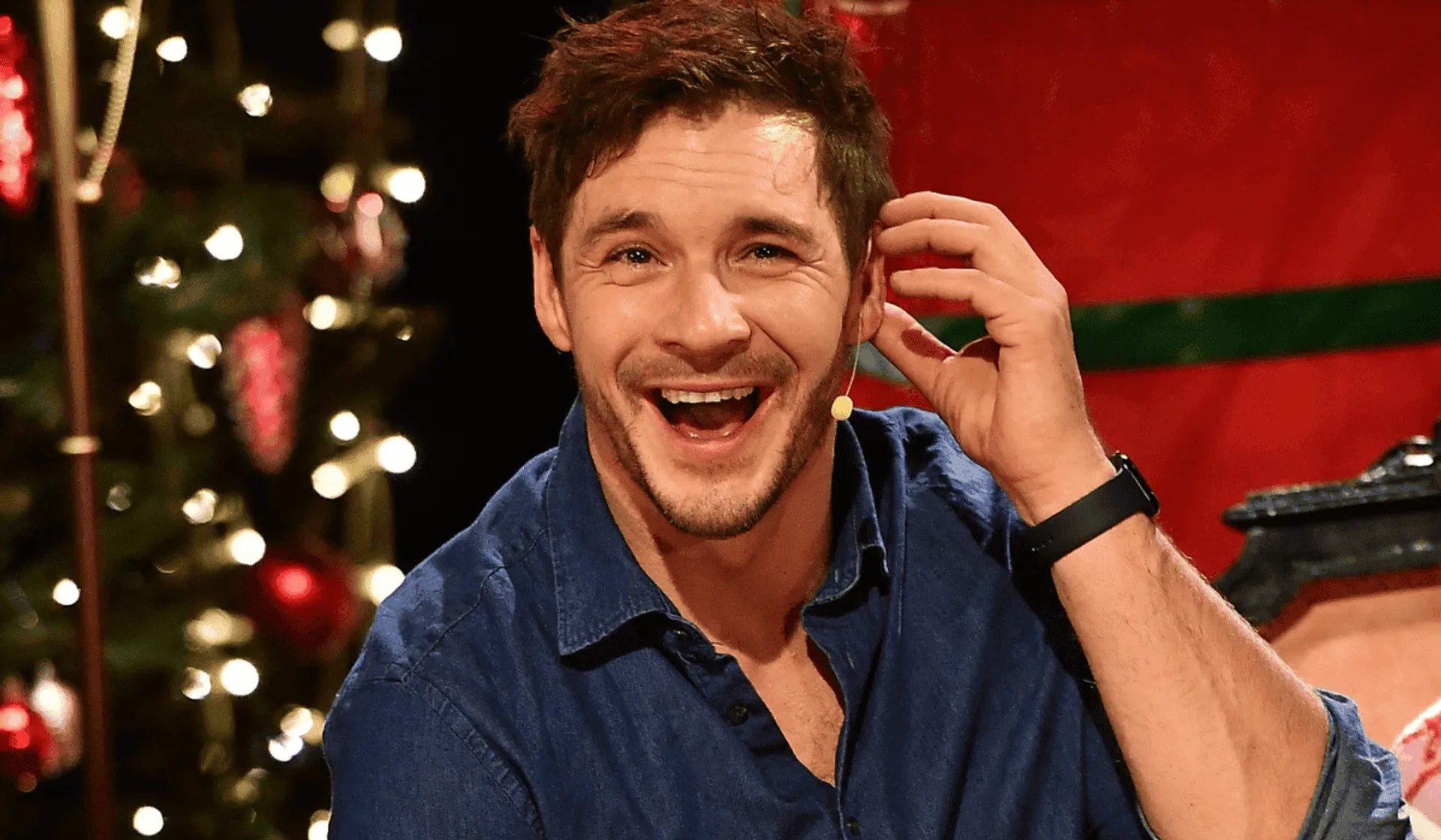 Mikołaj Roznerski zaskoczył zdjęciem z noworodkiem, fot. KAPiF