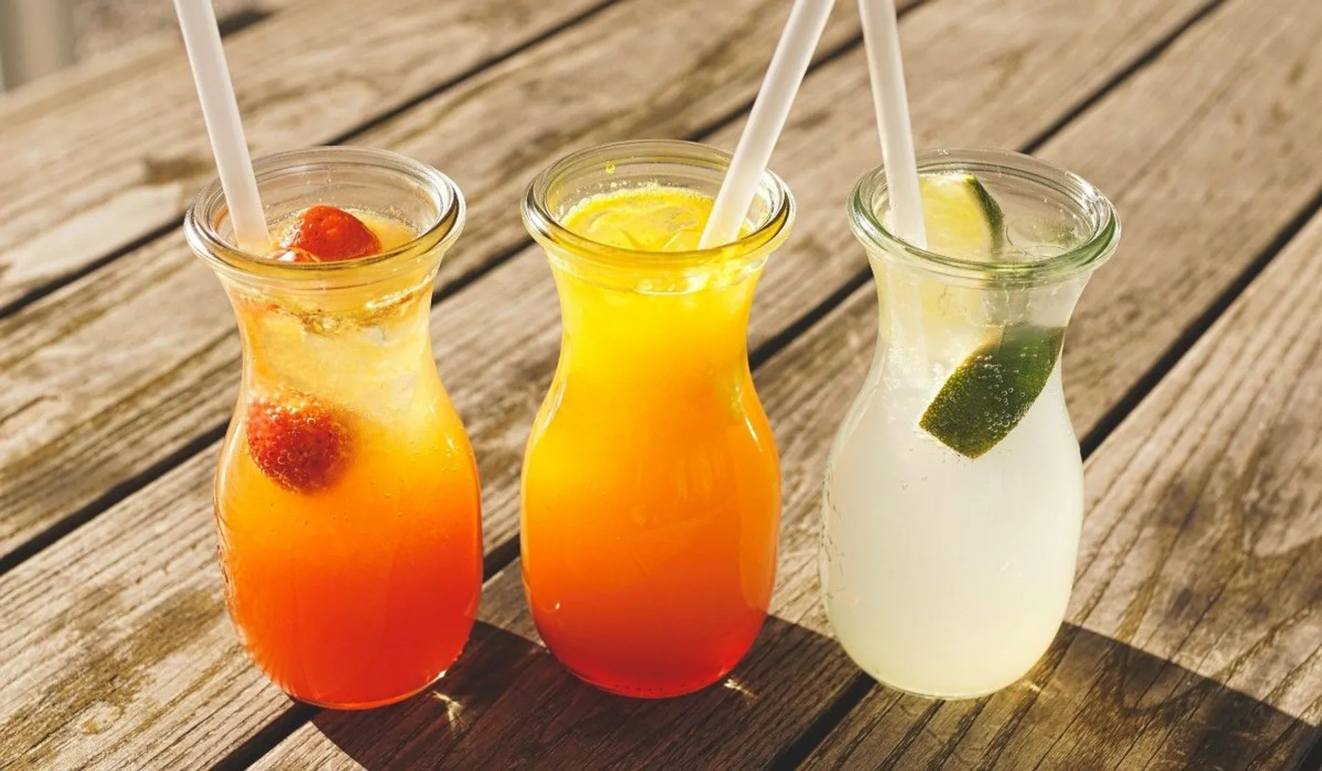 Lemoniada – świetna alternatywa dla wody