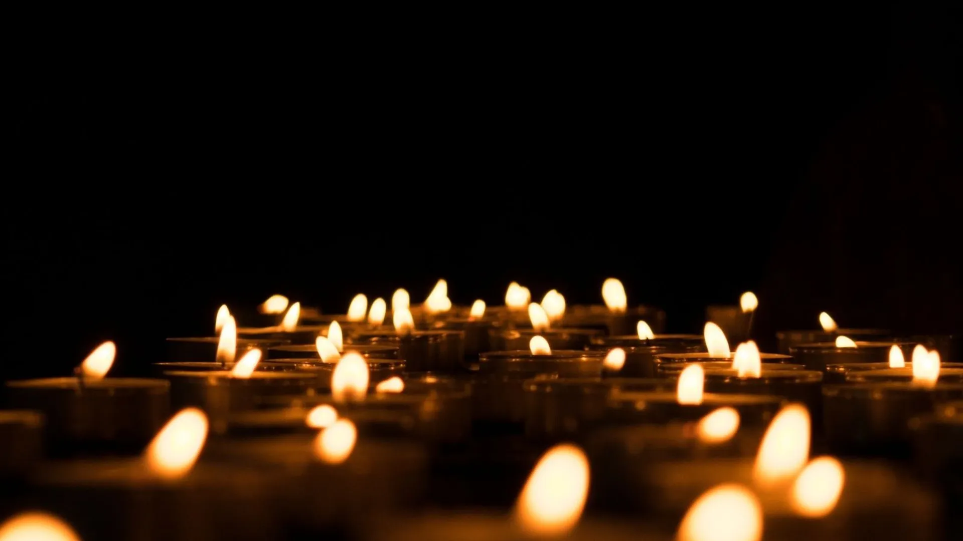 Nie żyje, nie żyje muzyk, świeczka