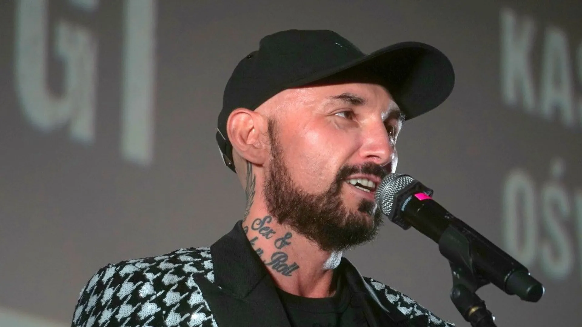 Patryk Vega