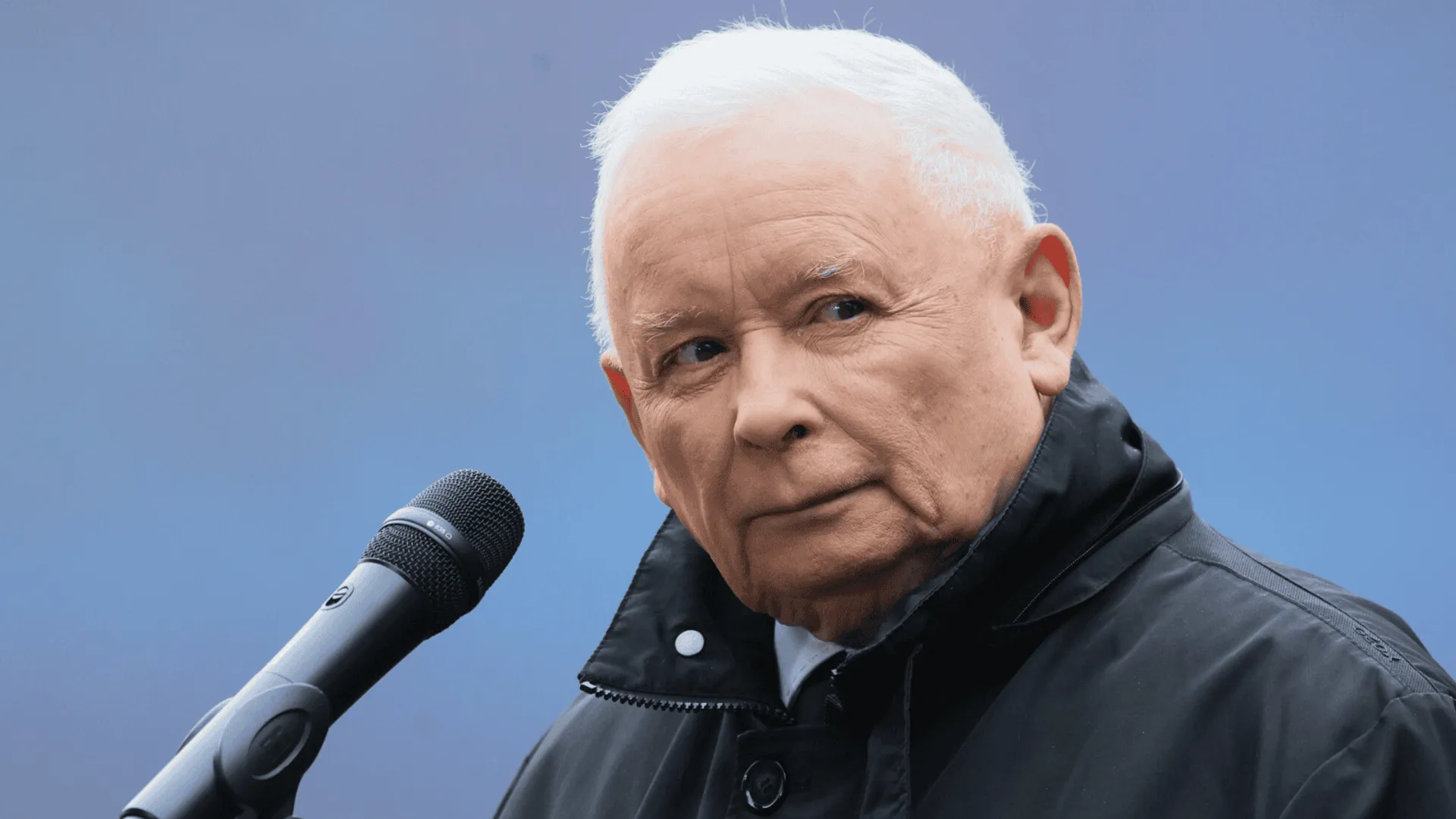 Polityczny powrót lidera: Jarosław Kaczyński przerywa milczenie