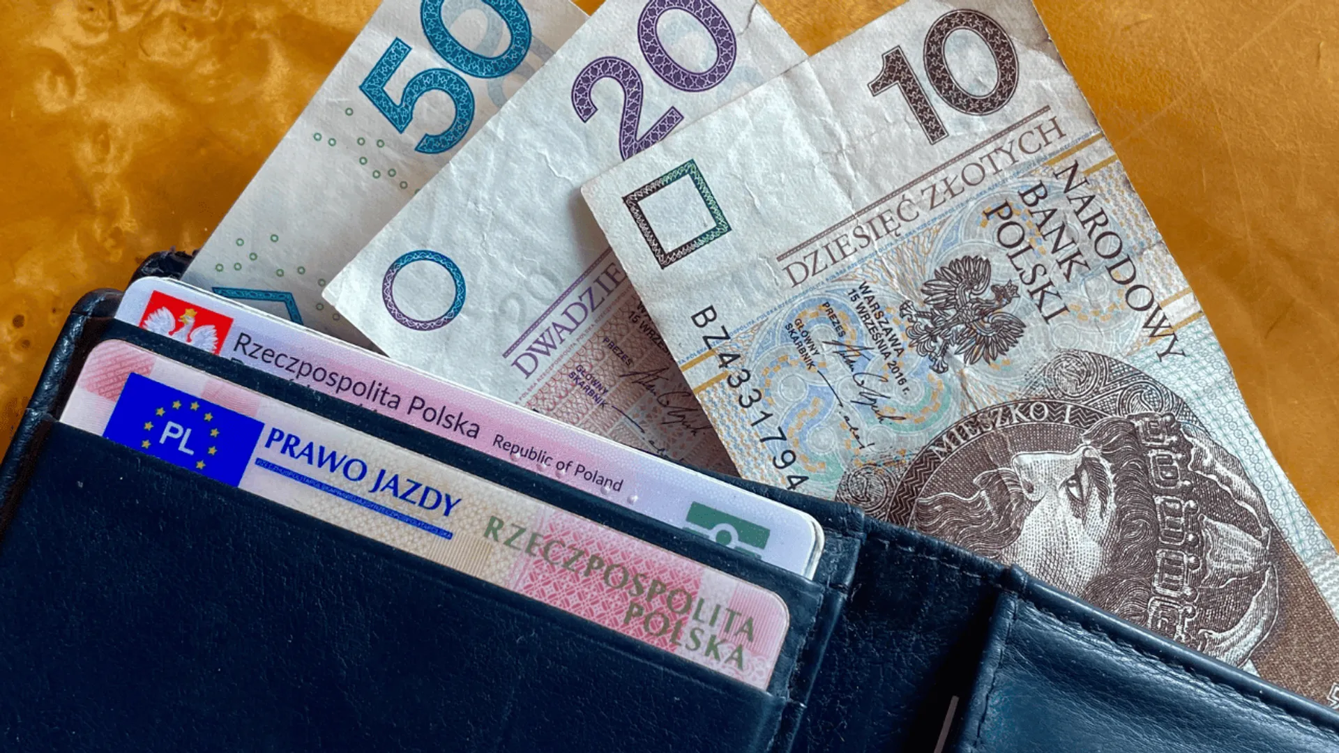 Pieniądze
