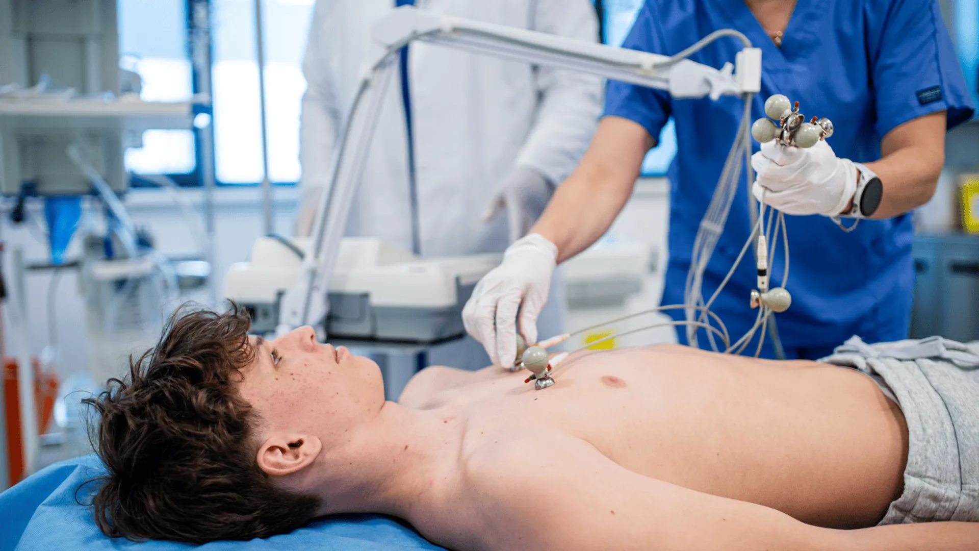 nastolatek EKG