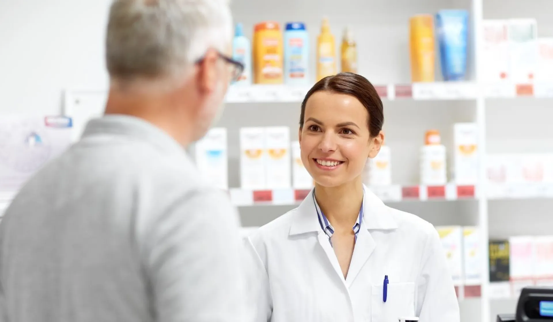 Farmaceutka w aptece