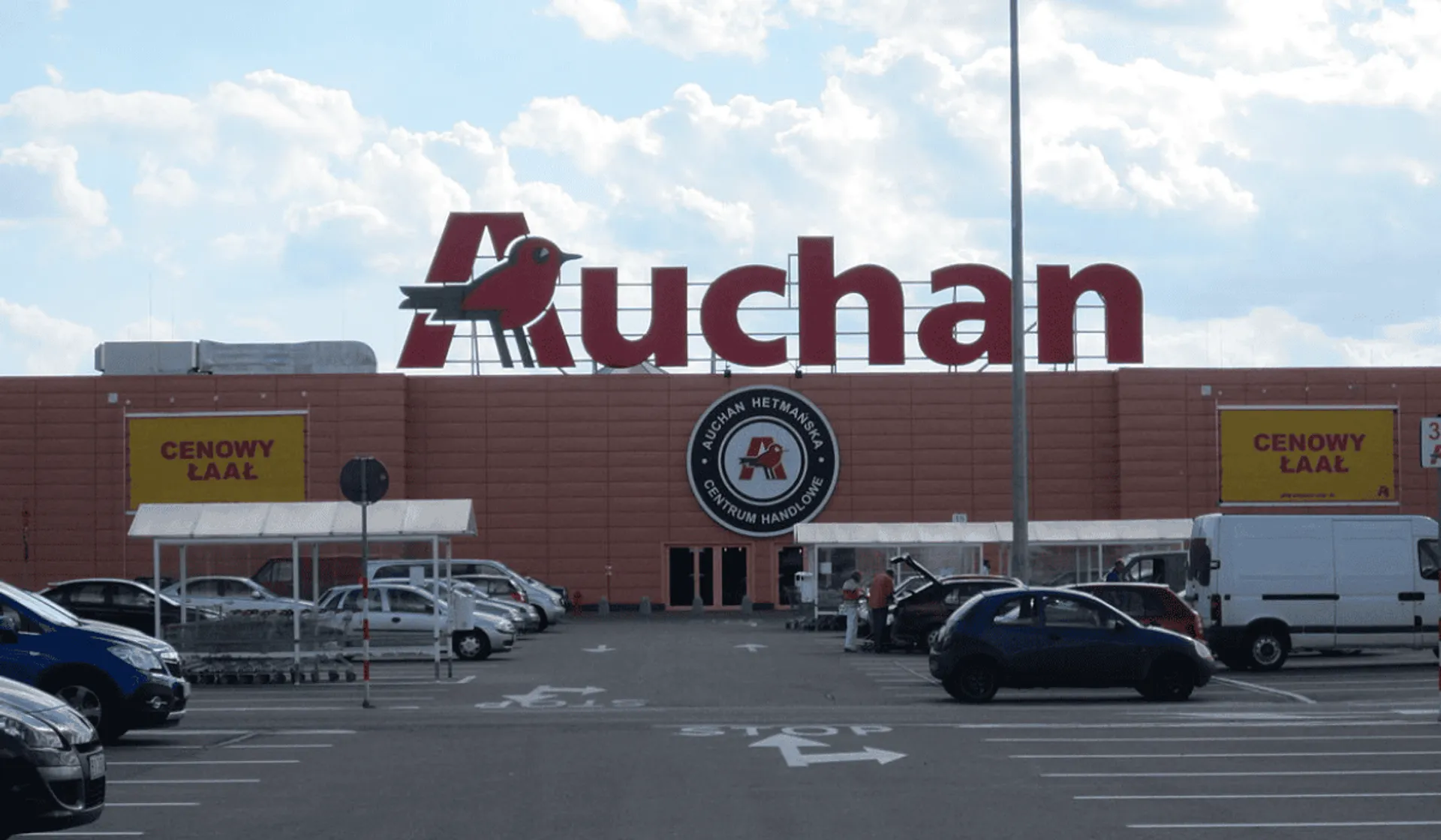 Ostrzeżenie dla klientów: produkt z Auchan zagraża zdrowiu. Sprawdź daty i partie, zanim spożyjesz