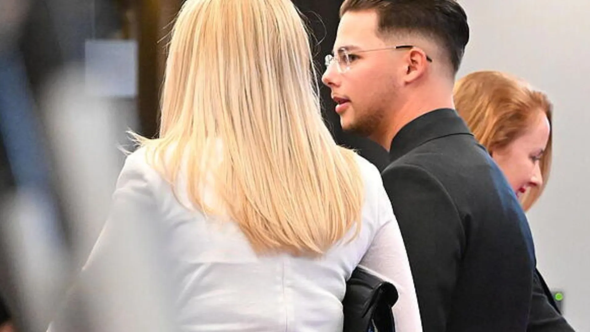 Allan Enso z partnerką