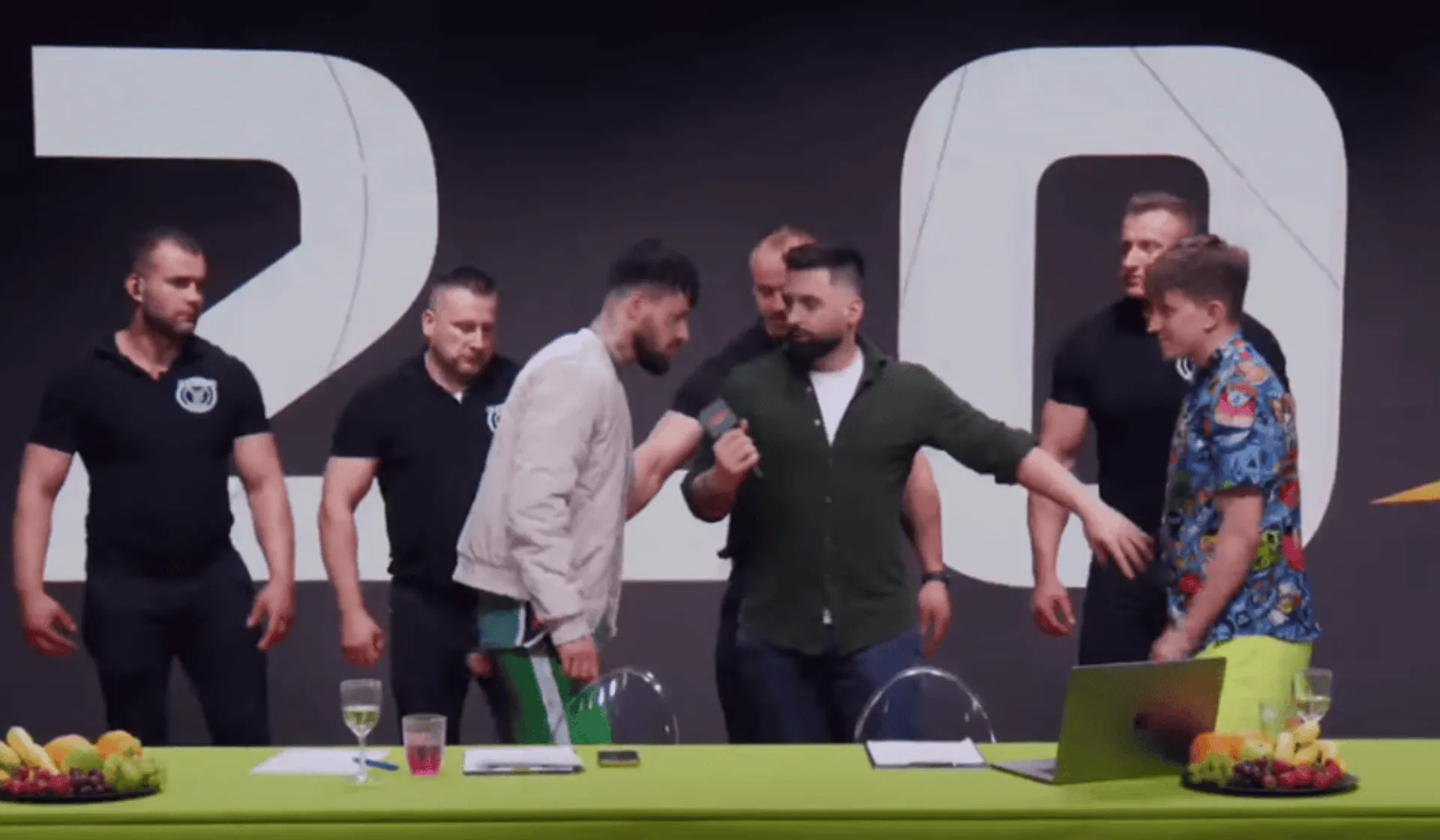 Kadr z konferencji PRIME MMA 