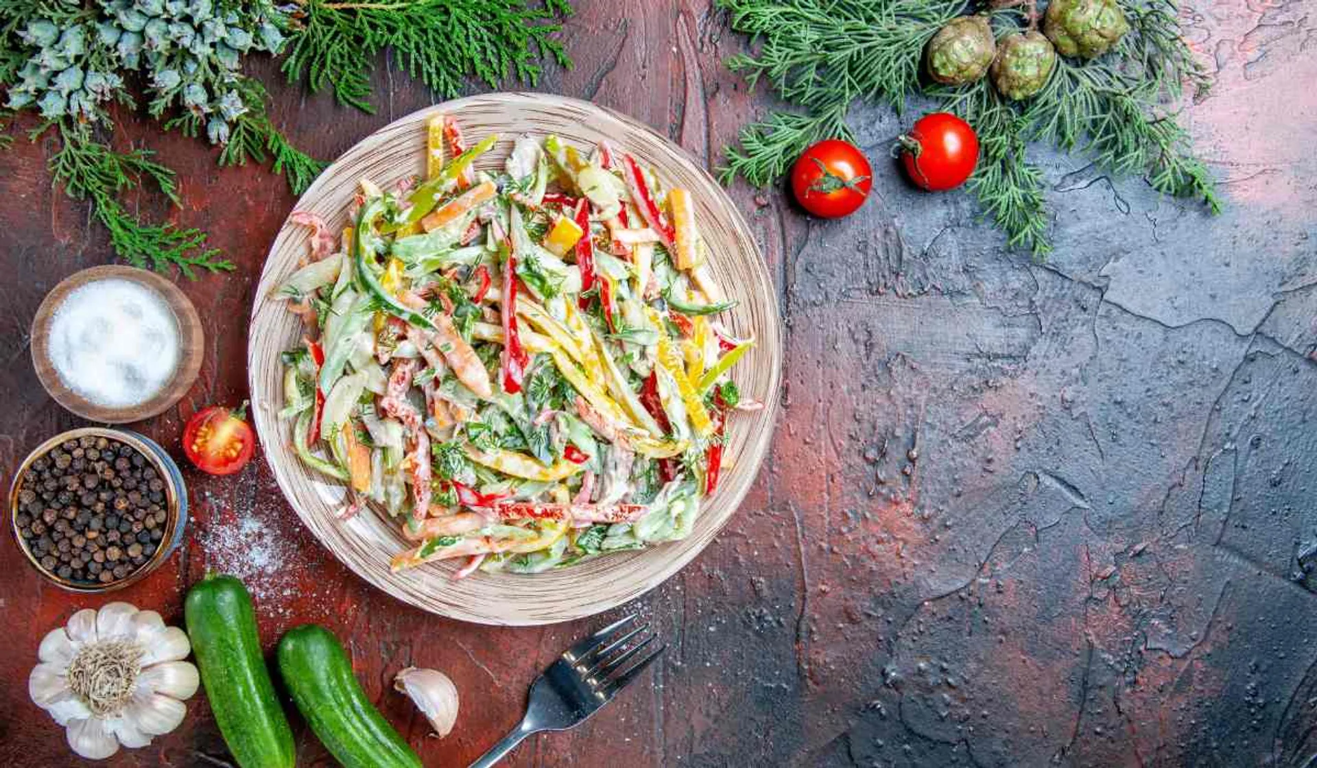 Sałatka wiosenna z makaronem