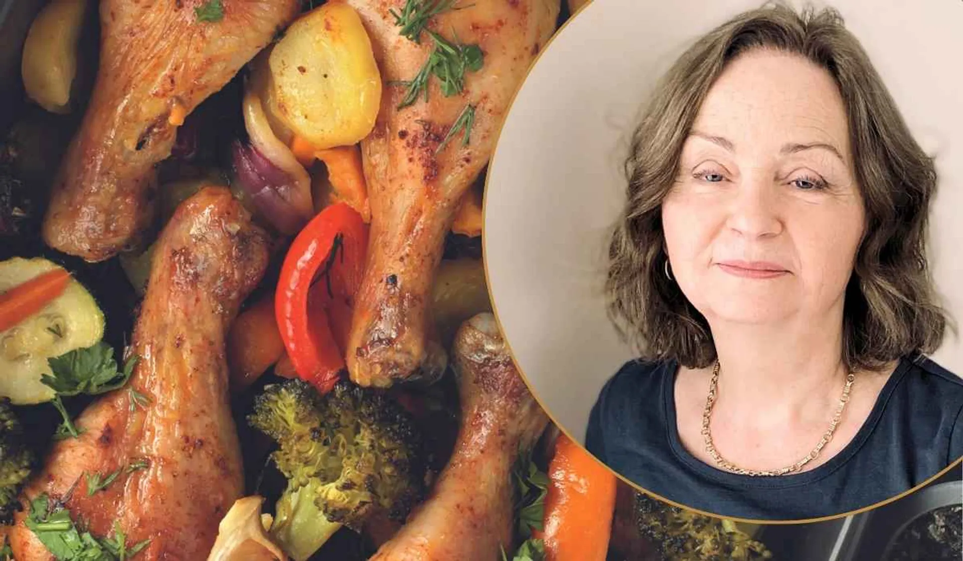 Henryka Tuszyńska na tle strony ze swojej książki