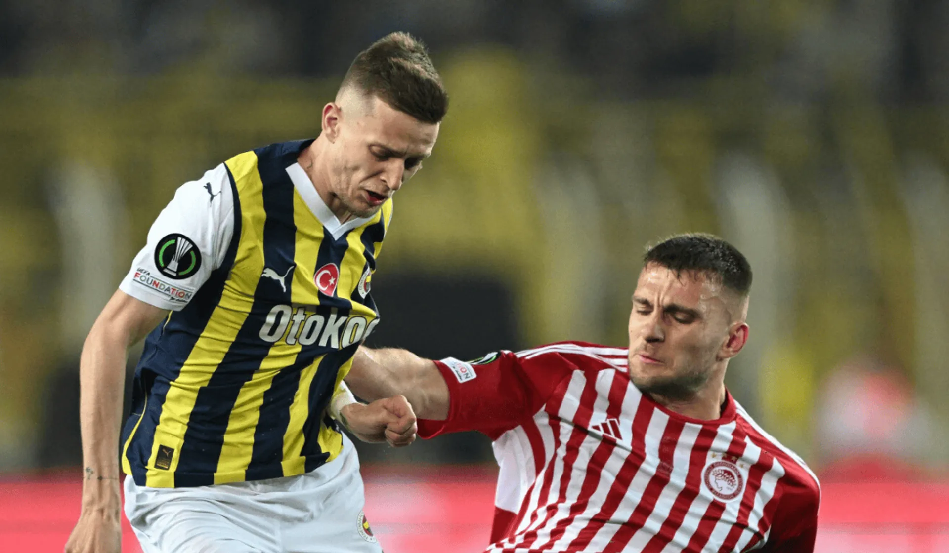 Sebastian Szymański i Andreas Ntoi