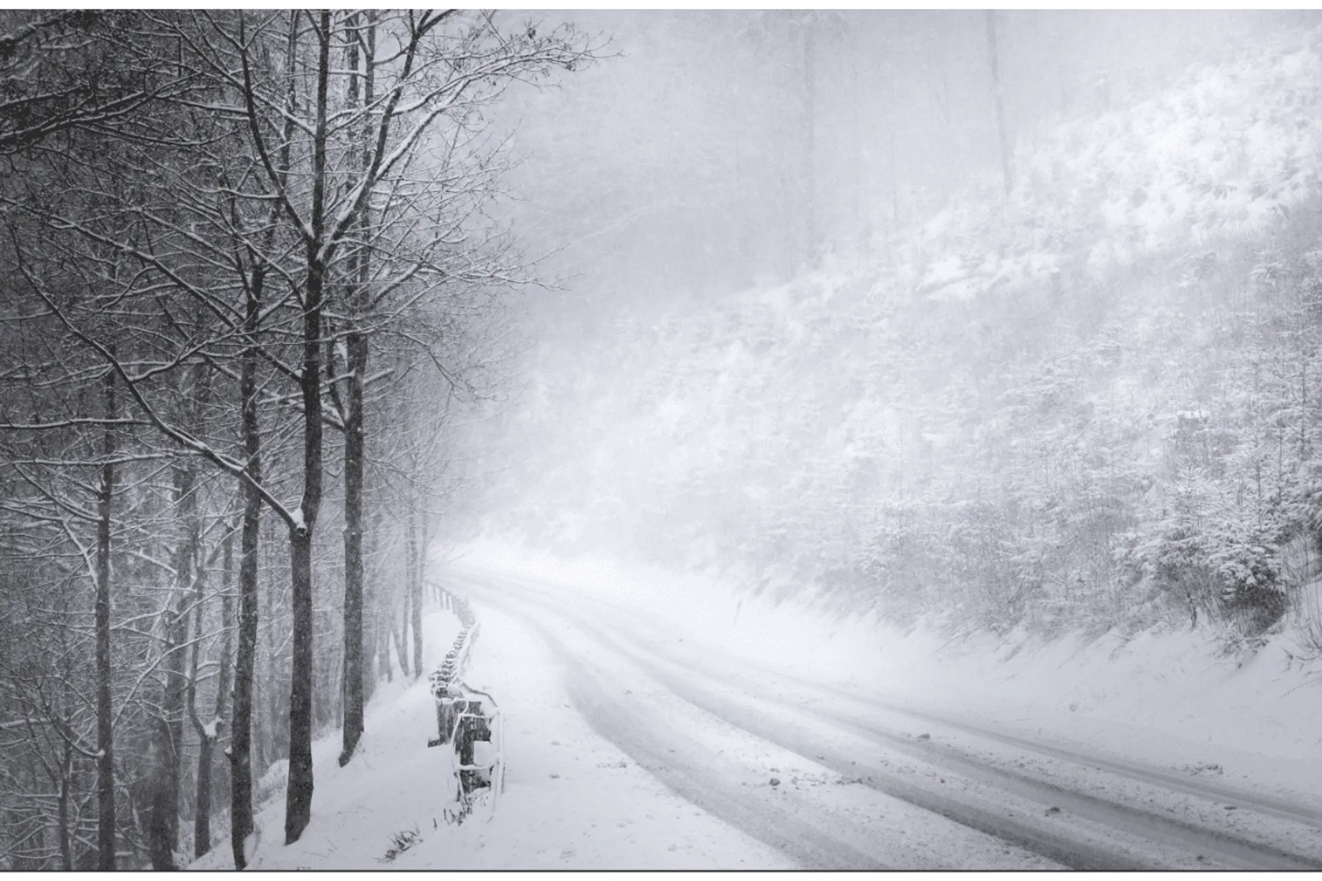 Zimowy atak w Polsce: śnieżyce, wiatr i ostrzeżenia służb