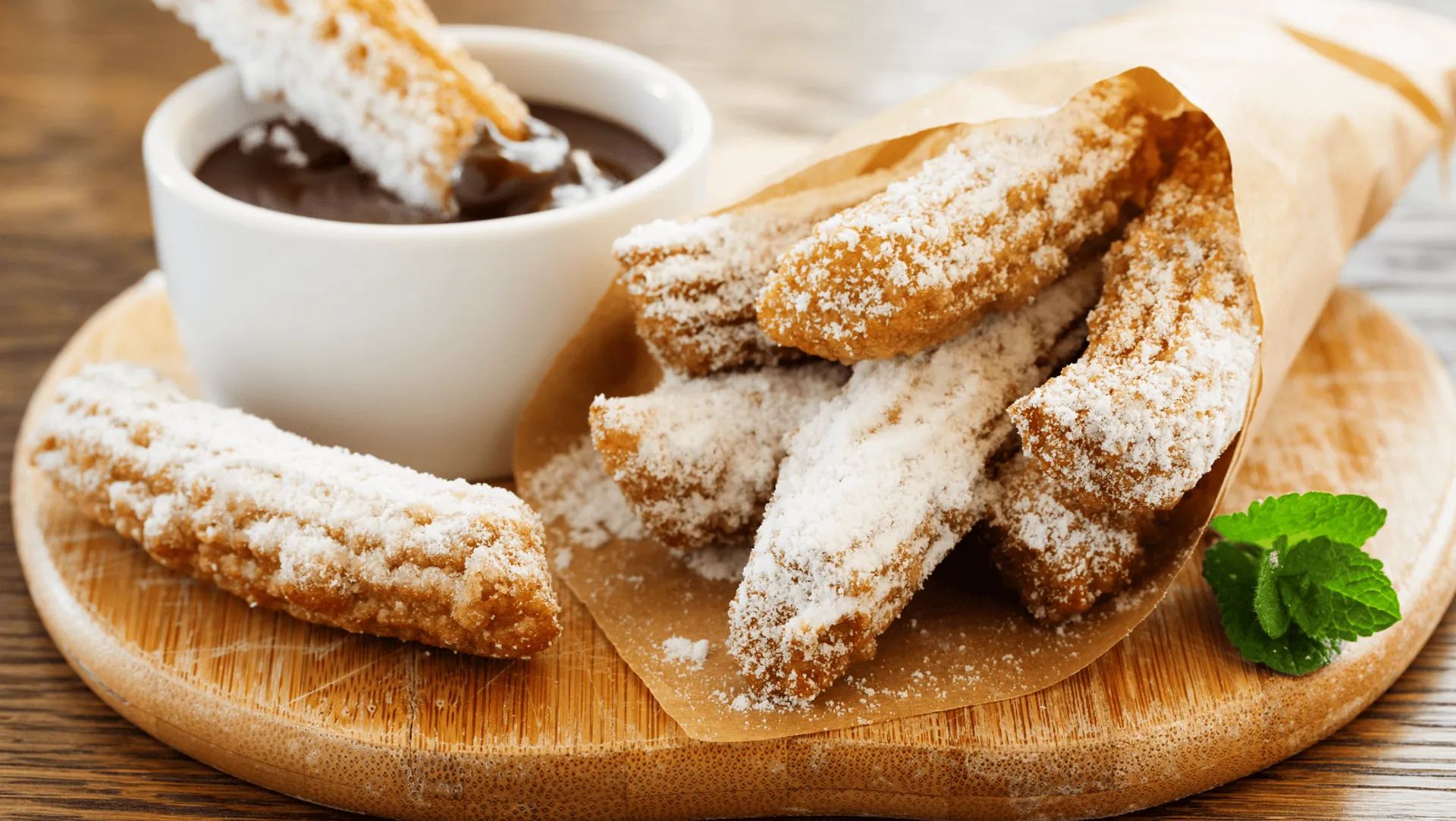 Churros z czekoladą – słodka przekąska idealna na Sylwestra