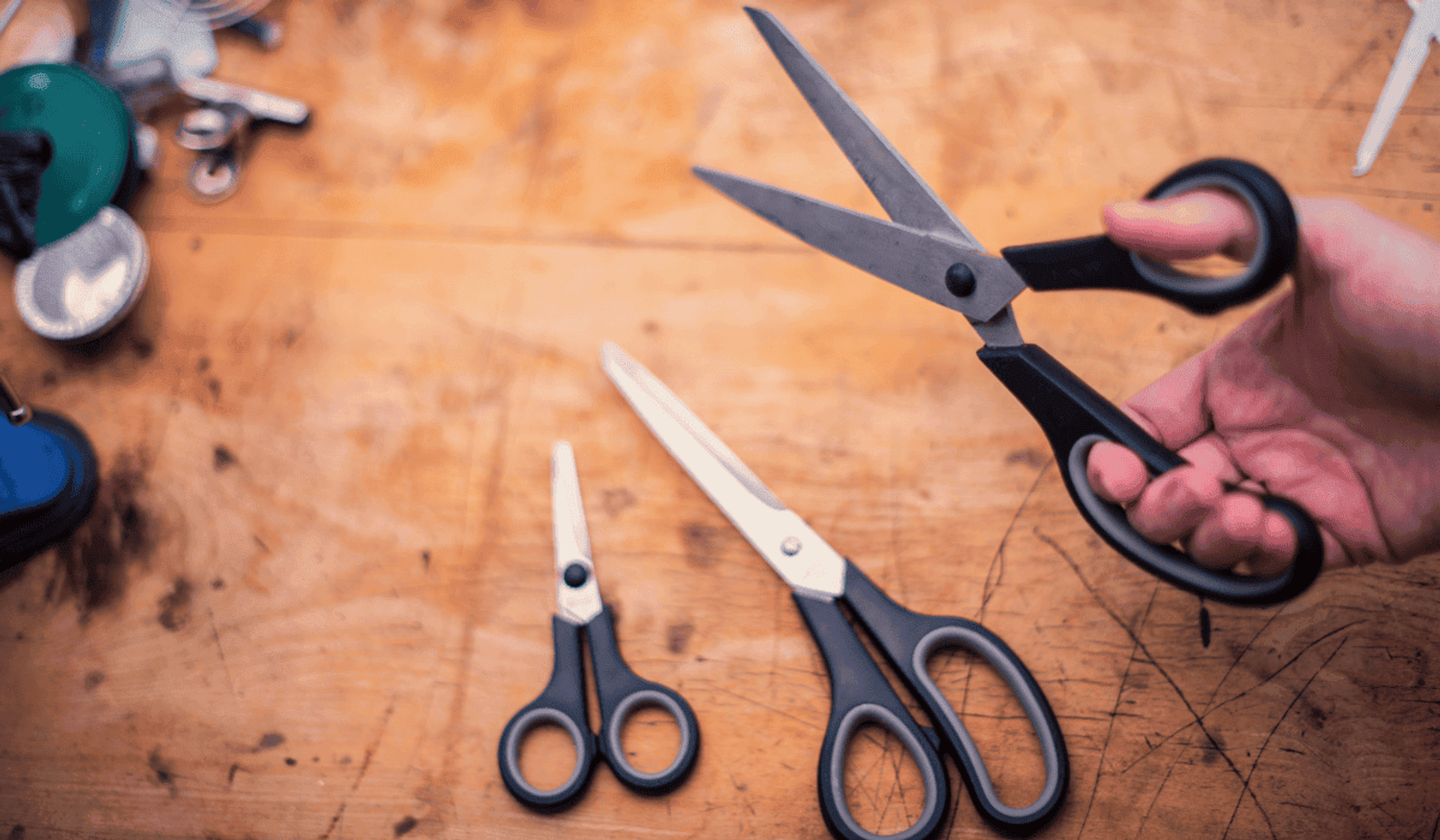 Nie kupuj nowych nożyczek, tak przywrócisz im dawne działanie. Będą ostre jak brzytwa 