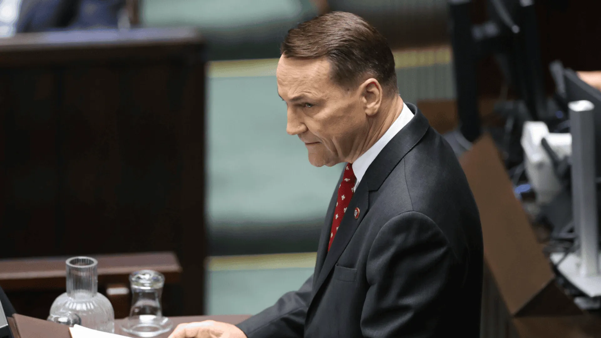 Radosław Sikorski, szef MSZ