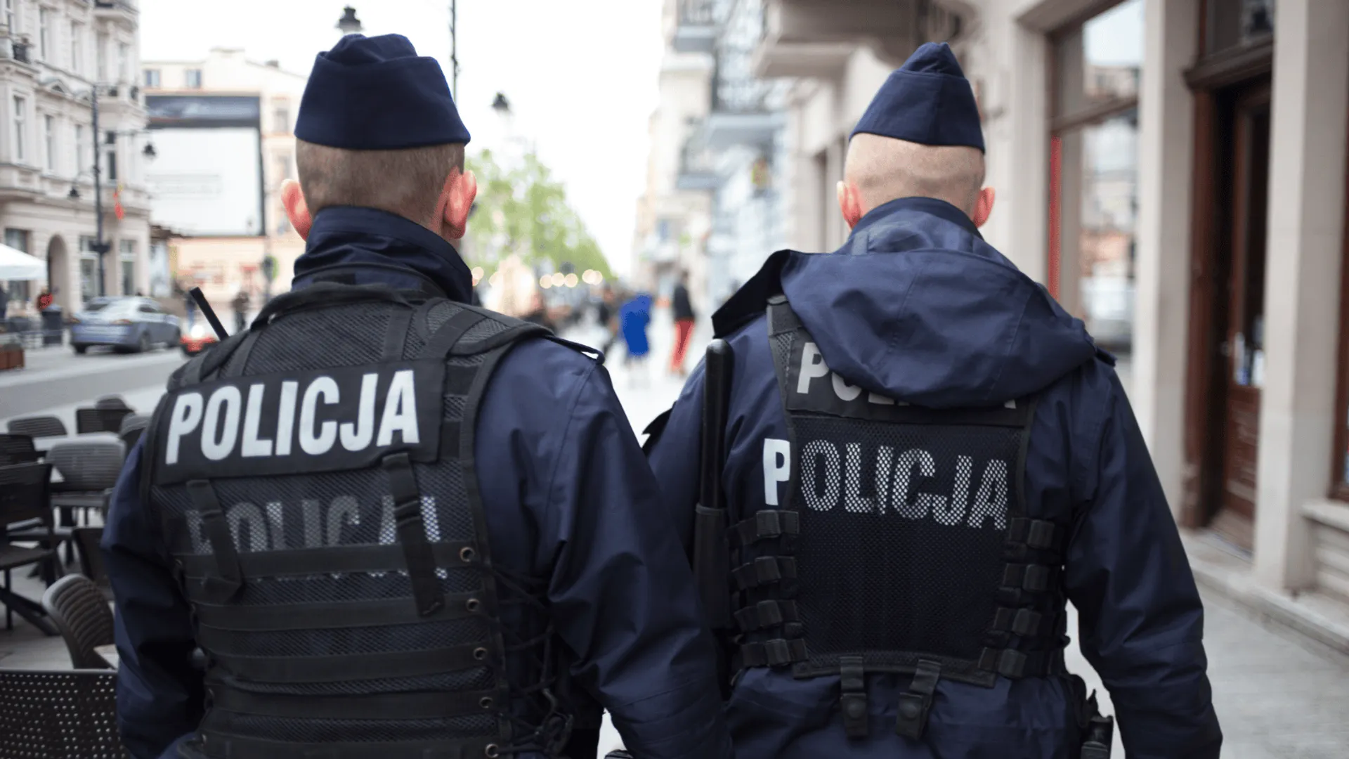 35-latek zabarykadował się w mieszkaniu, więzi w nim kobietę. Kontrterroryści wkroczyli do akcji