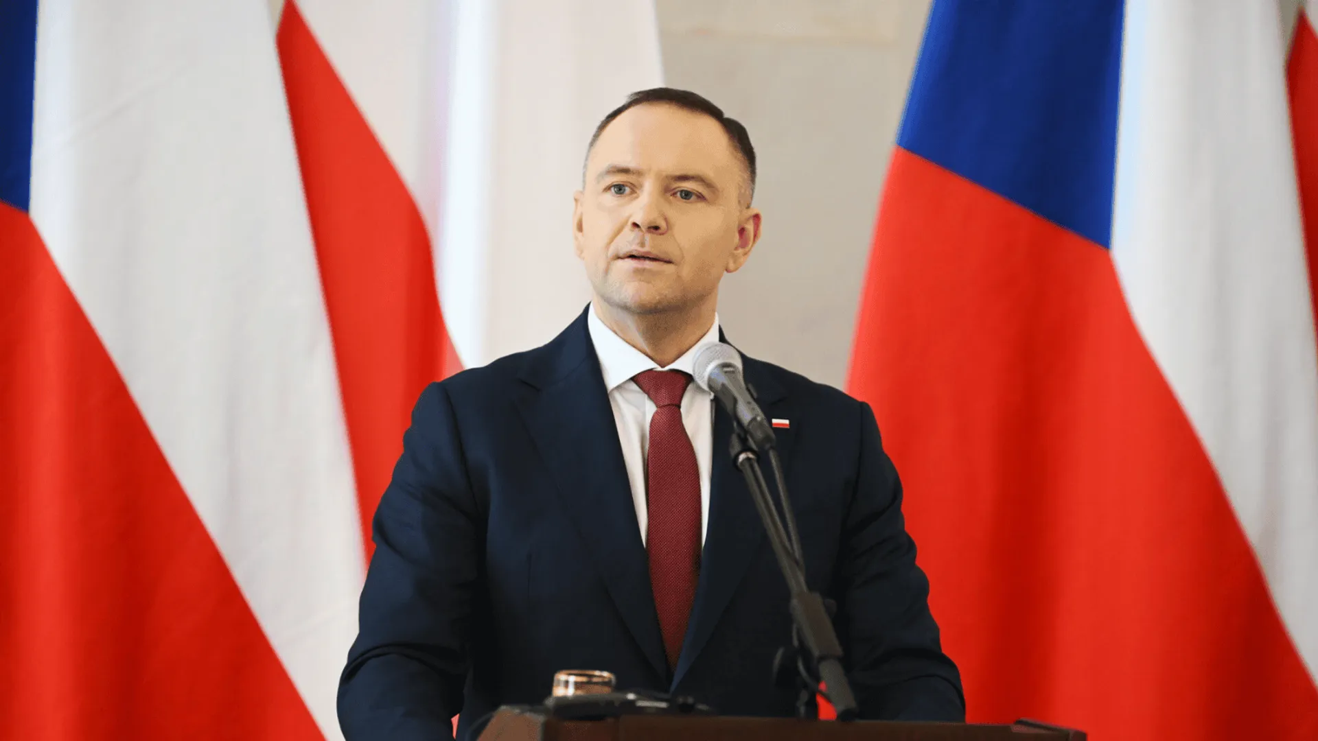 Nawrocki podjął wstrząsającą decyzję. Cały świat nie może uwierzyć, połowa Polaków gratuluje ale skrajna prawica jest wściekła