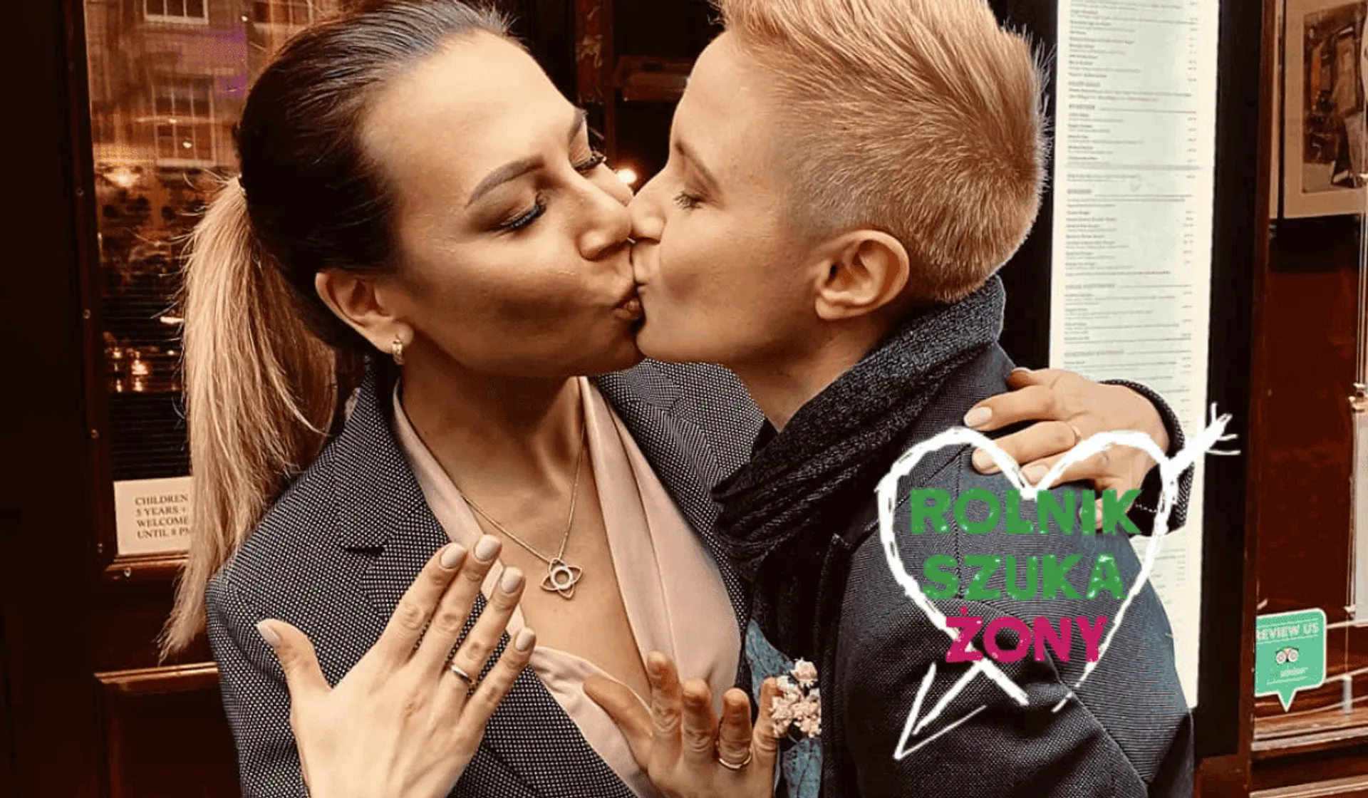 "Rolnik szuka żony". Szukała męża w programie TVP, a teraz ma żonę. Zapozowały razem z córką