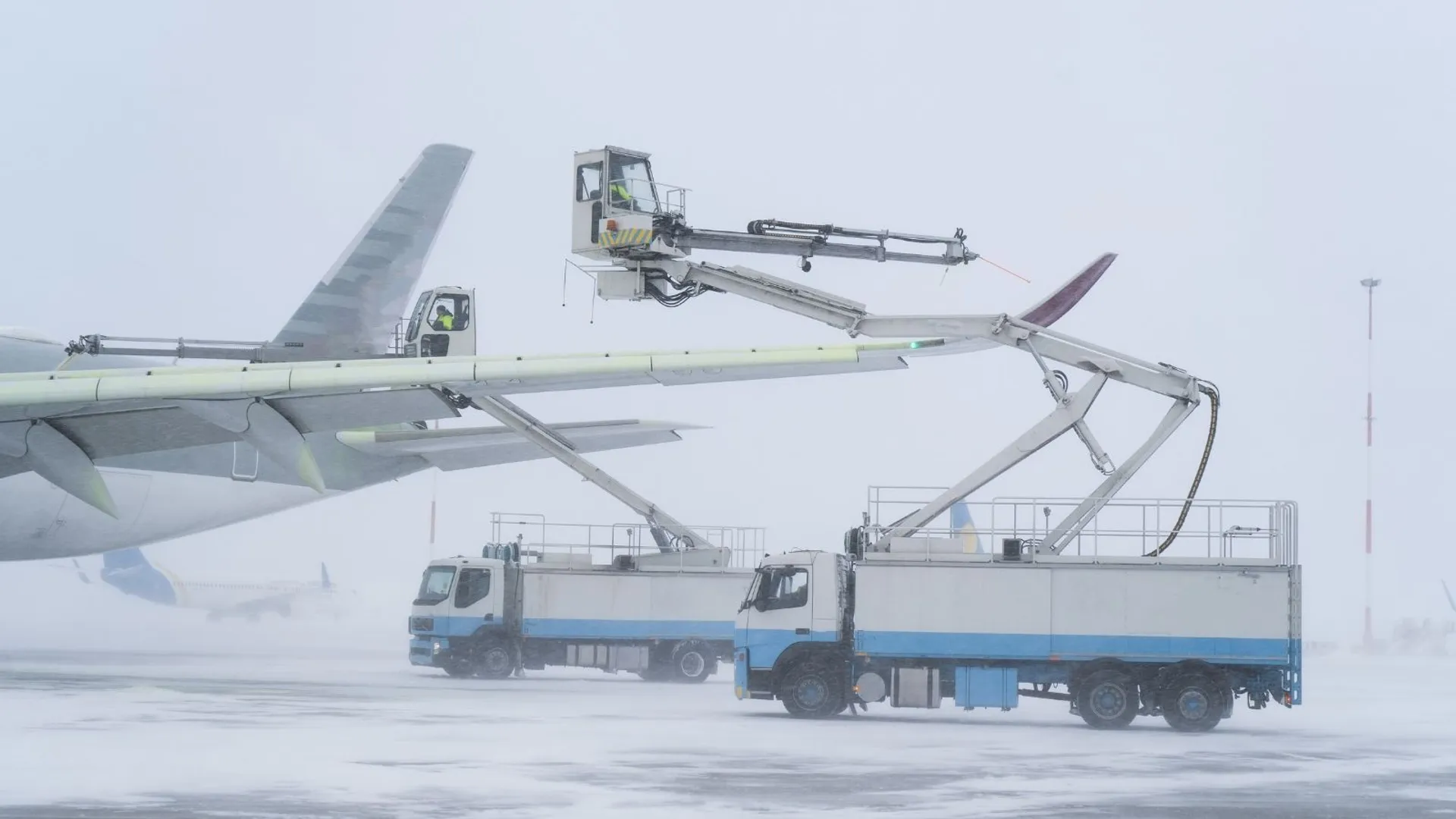 Samolot, samolot w śniegu