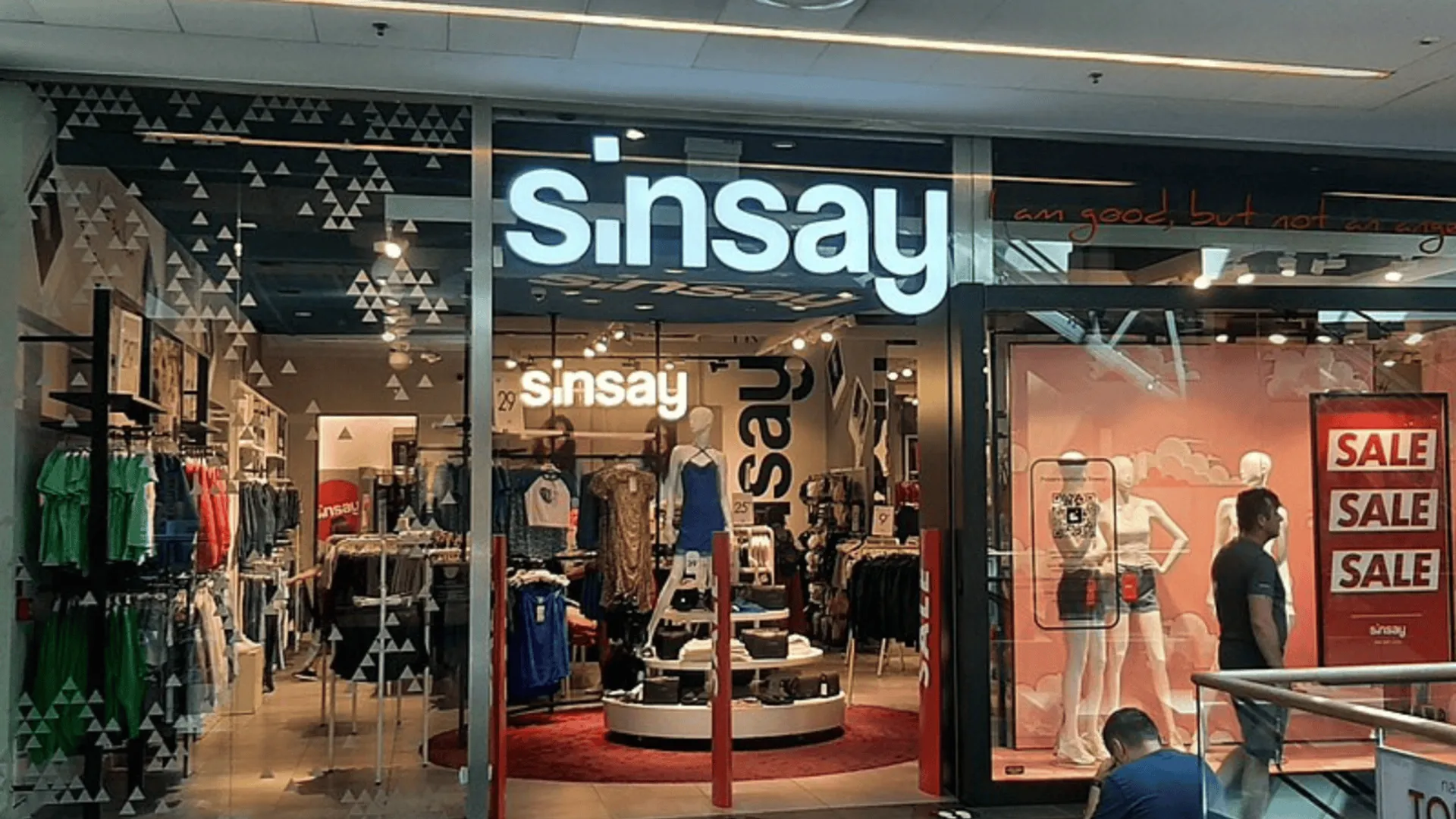 Sklep Sinsay wycofuje biżuterię fot. East News