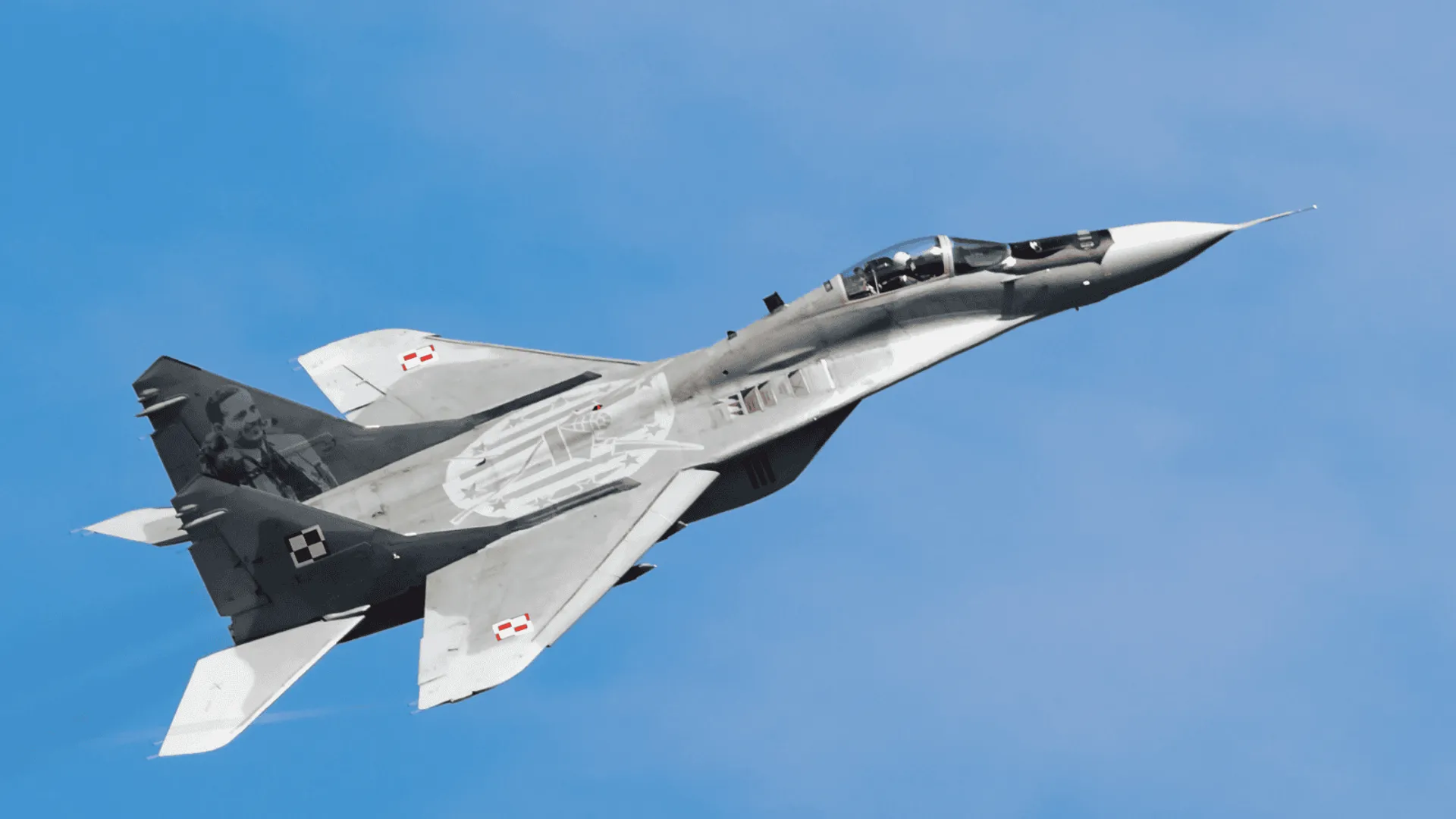 Nocny komunikat: Myśliwce w najwyższej gotowości