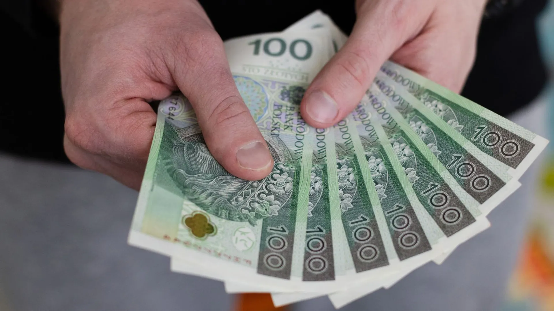 Staż pracy pieniądze