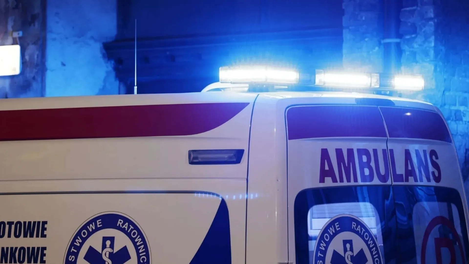 Ambulans, karetka, 2-latka