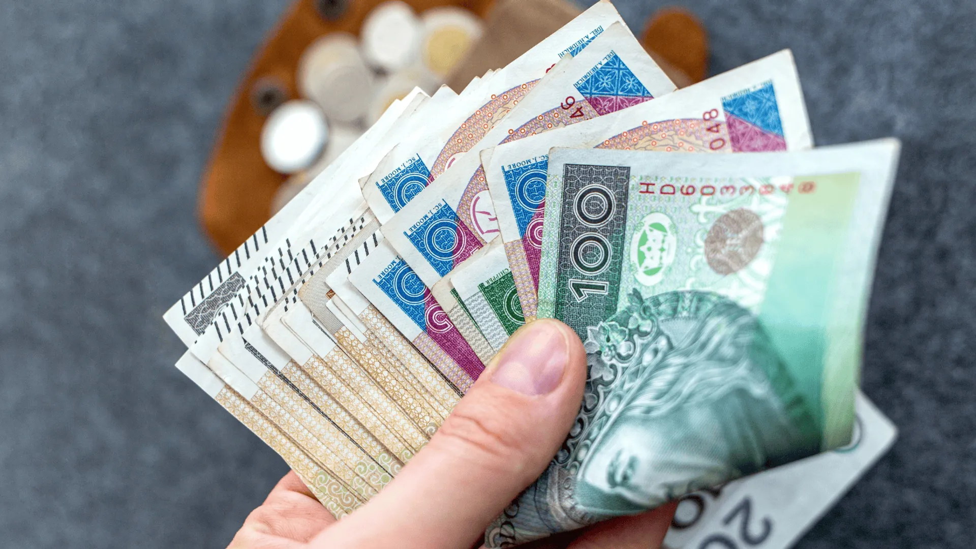 Świadczenie honorowe - komu przysługuje?