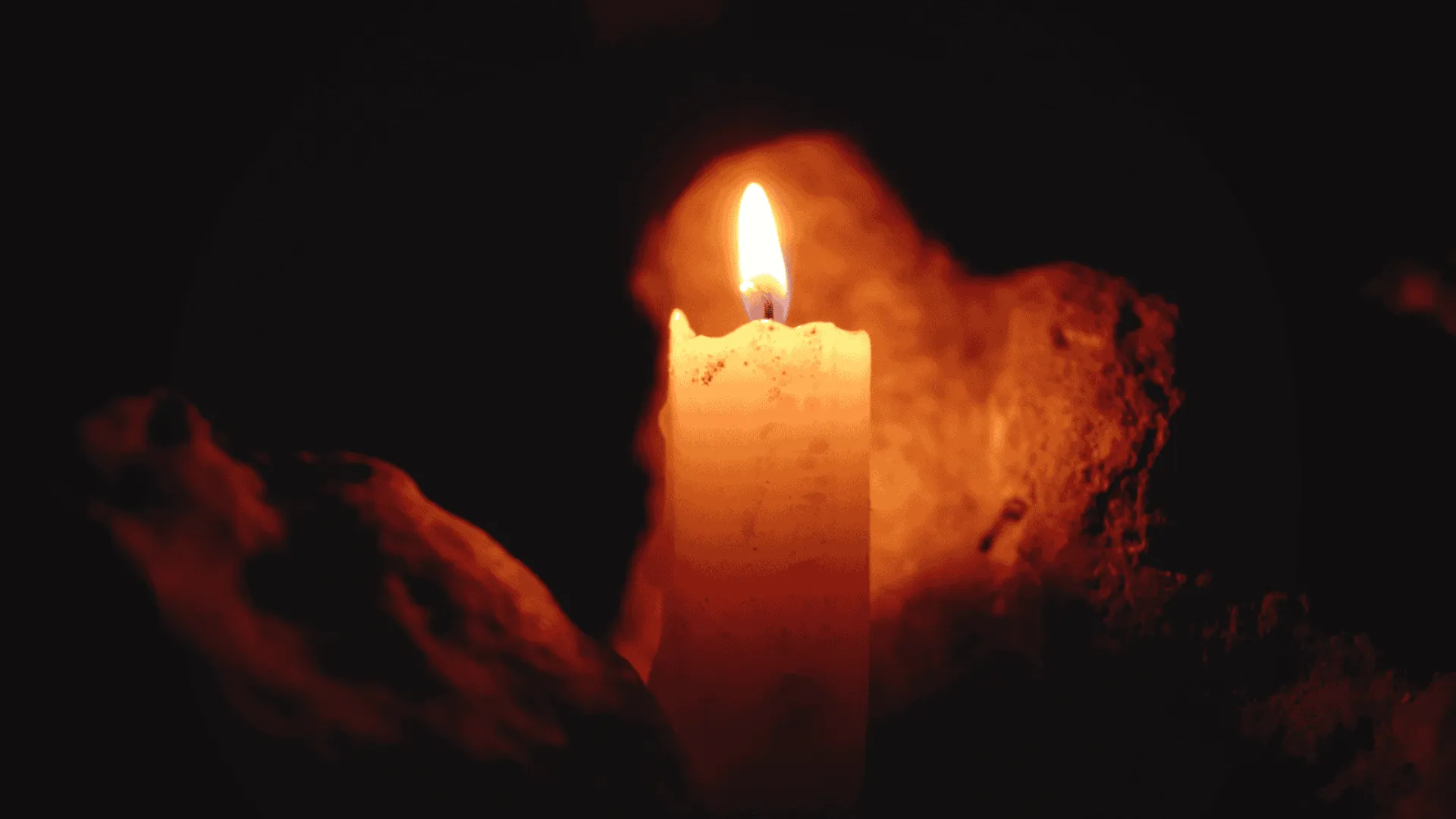 Nie żyje mąż uwielbianej aktorki z "M jak miłość"! Pochowają go w grobie gwiazdy PRL