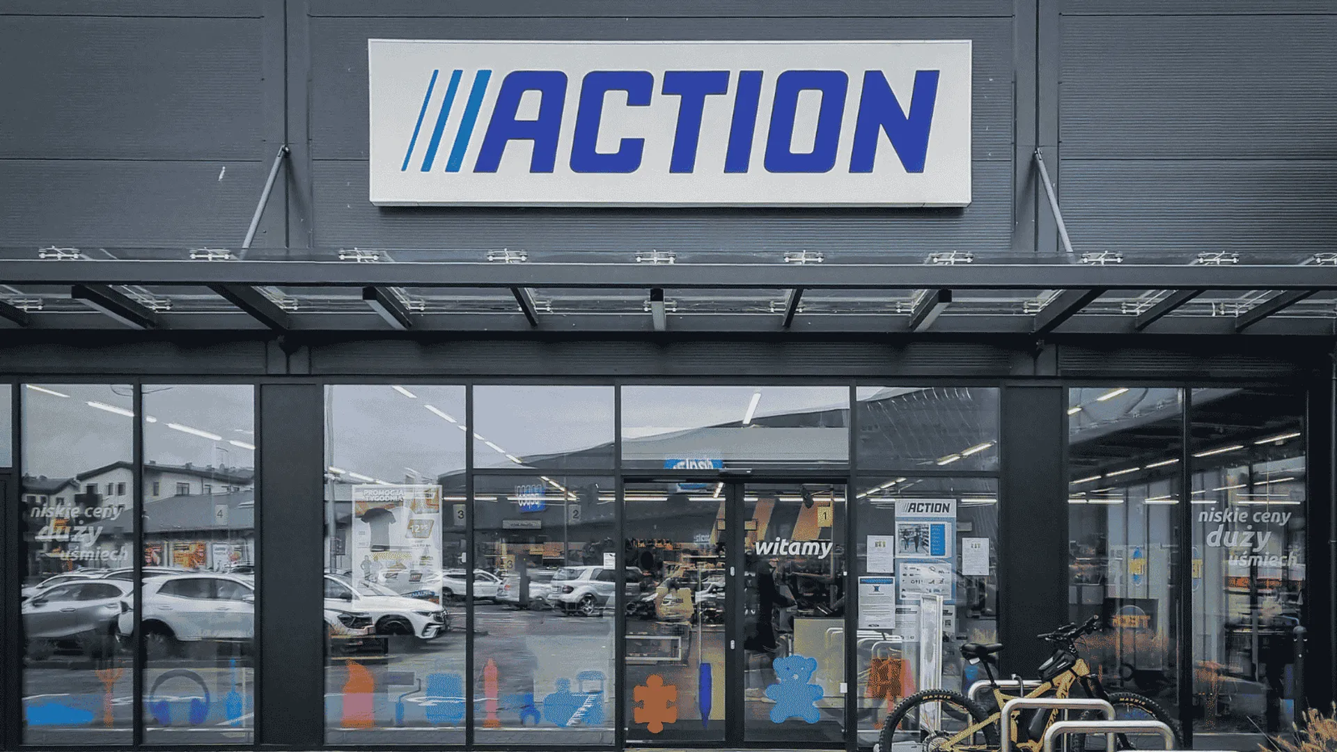 Tania taca obrotowa do kuchni z Action