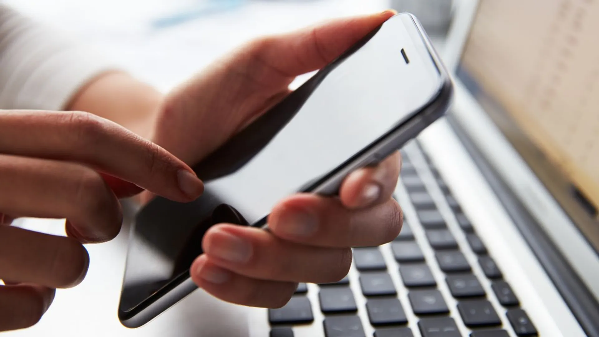 Telefon korzystanie