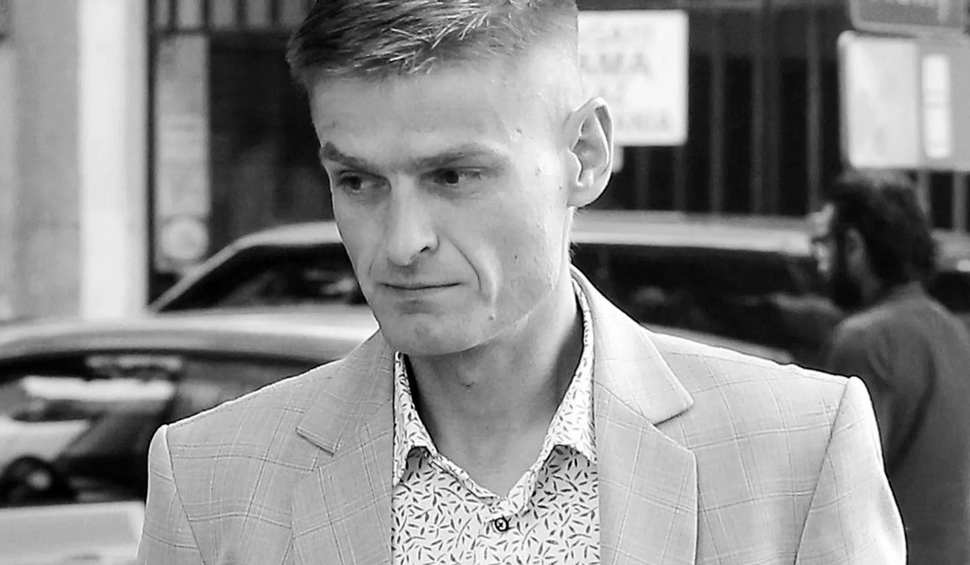 Tak mieszkał Tomasz Komenda. "Sąsiedzi wzywali policję". W środku masa zniszczeń