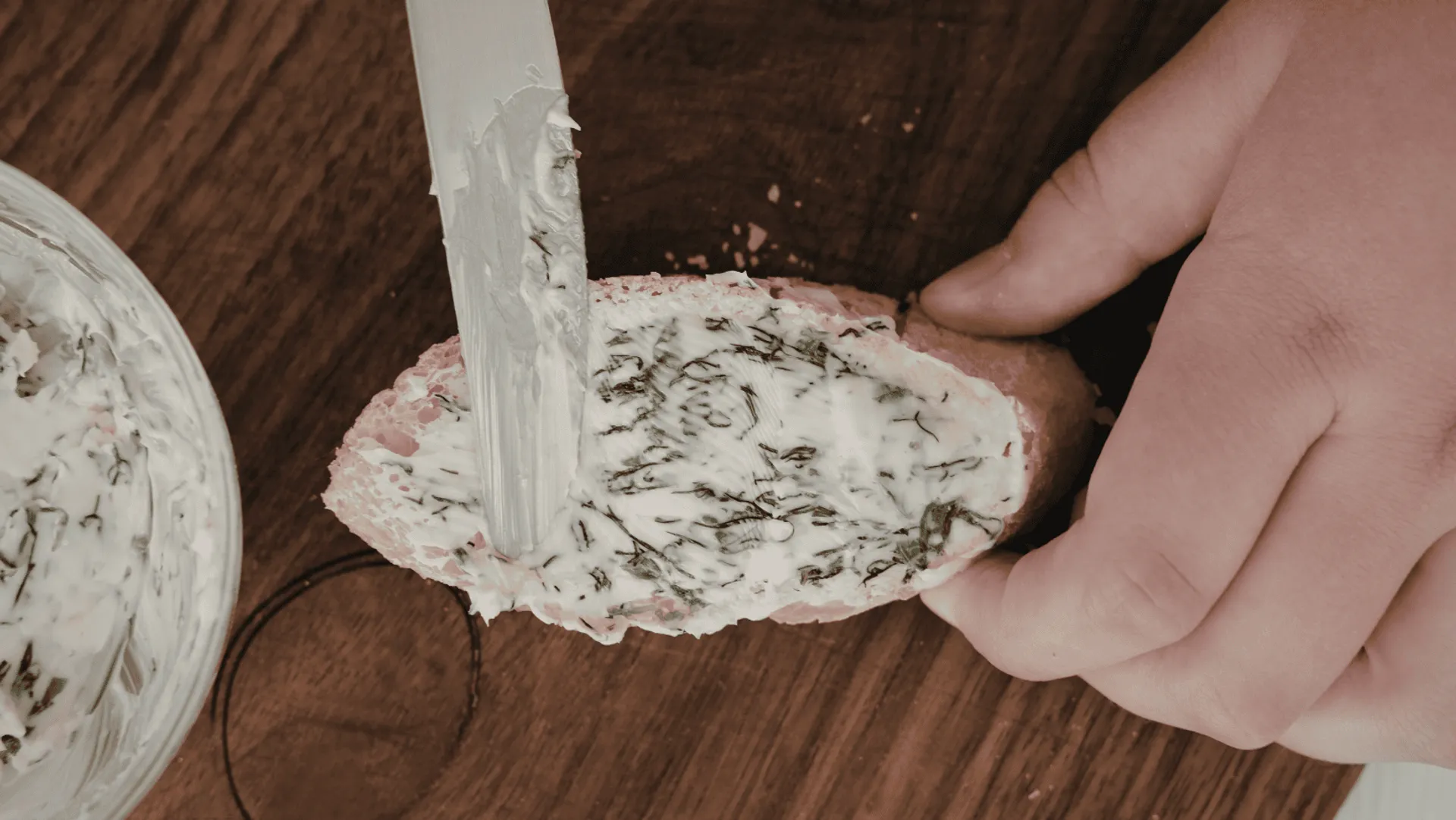 Ładuję do kanapek. Używam zamiast masła, to takie pyszne