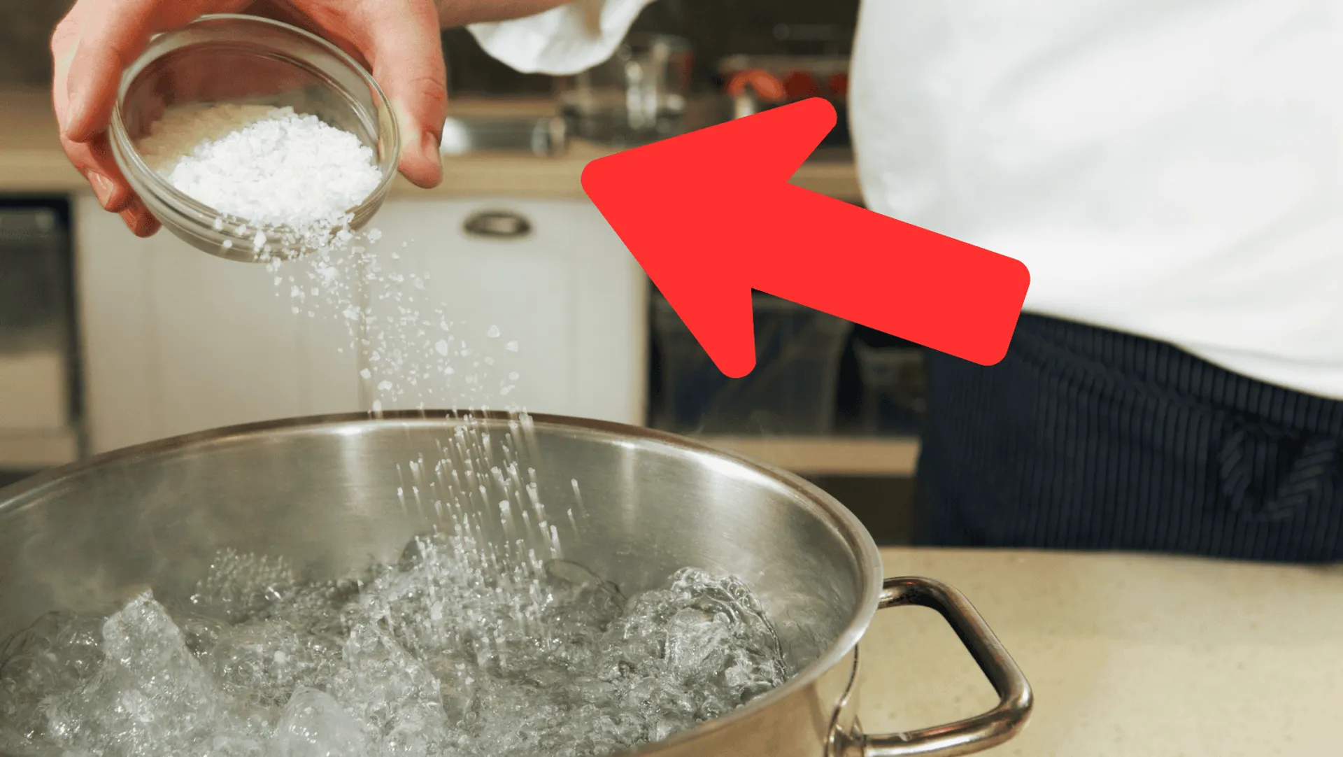 Ten błąd popełnia prawie każdy przy wigilijnych potrawach – chodzi o sól