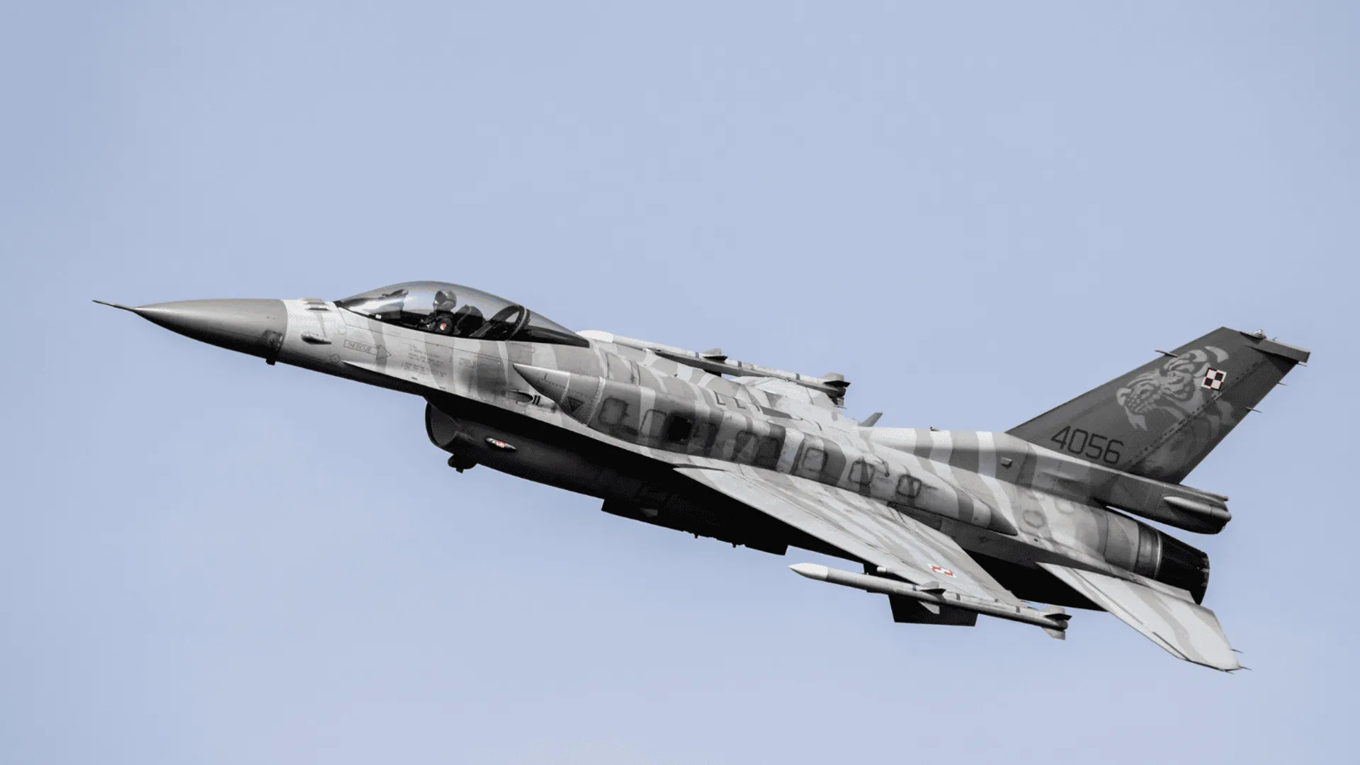 Potężne huki nad Polską. Wojsko wydało pilny komunikat