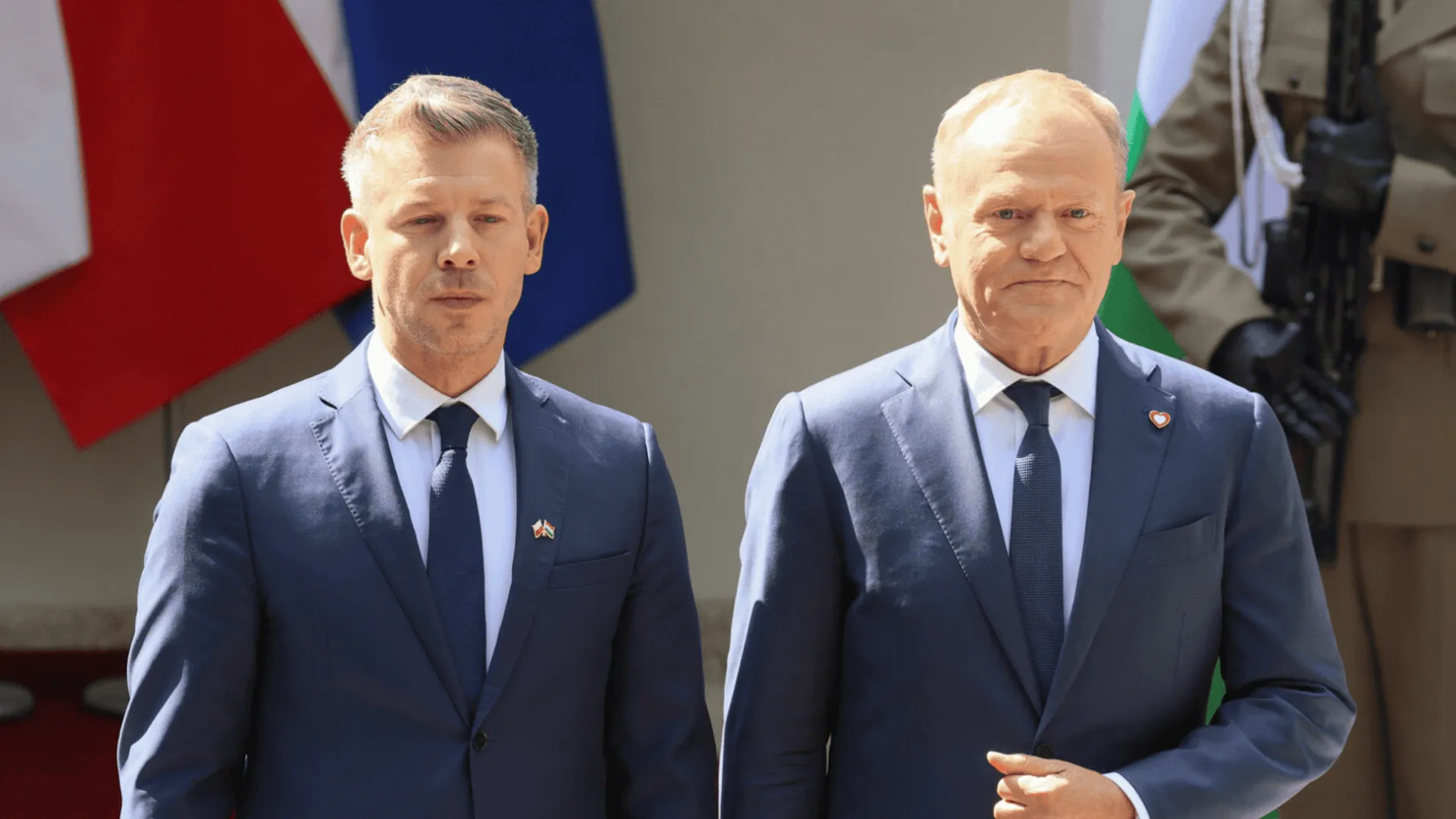 Tusk, Magyar