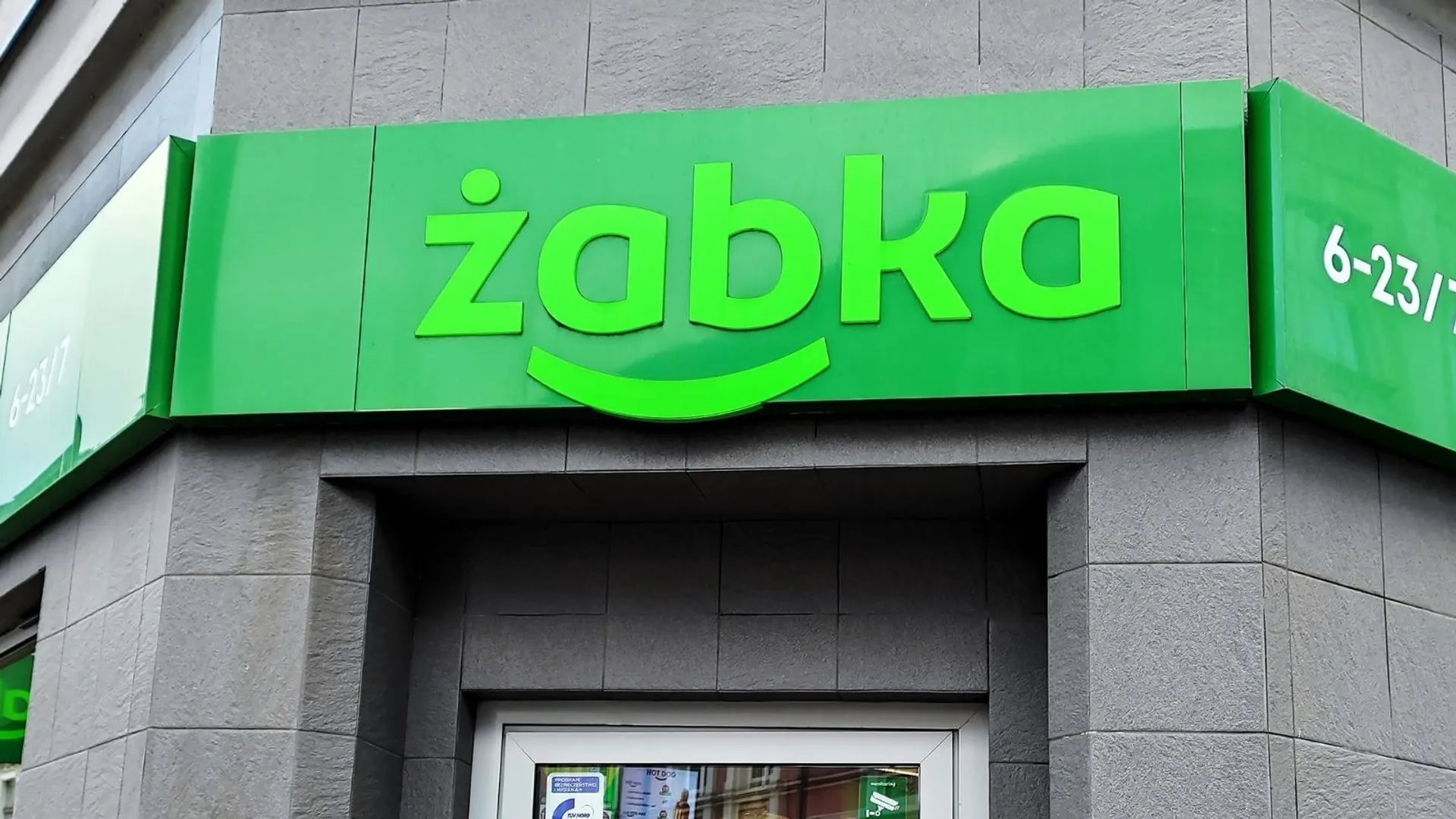Żabka przejęcie