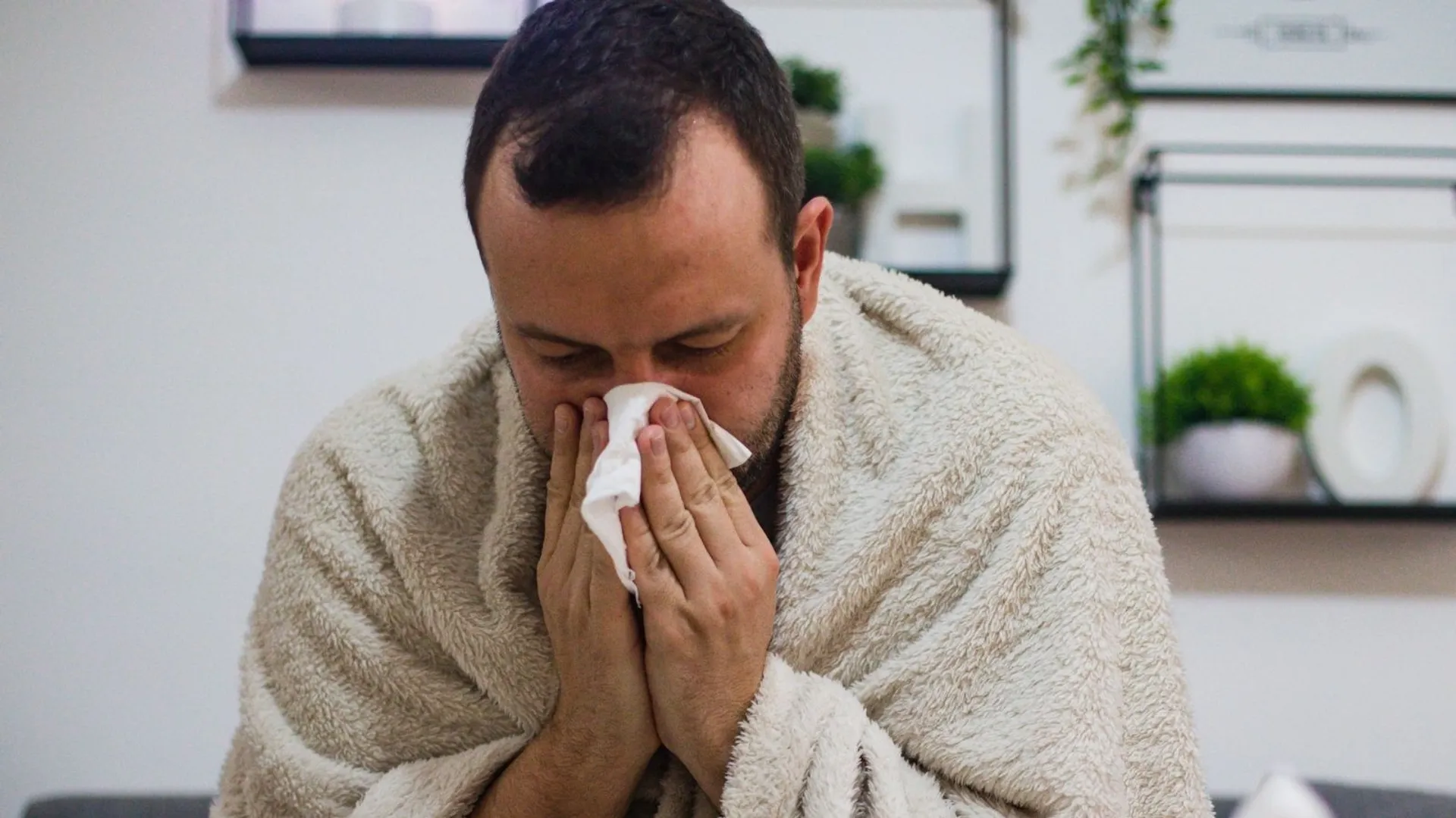 Chory mężczyzna, zasiłek chorobowy