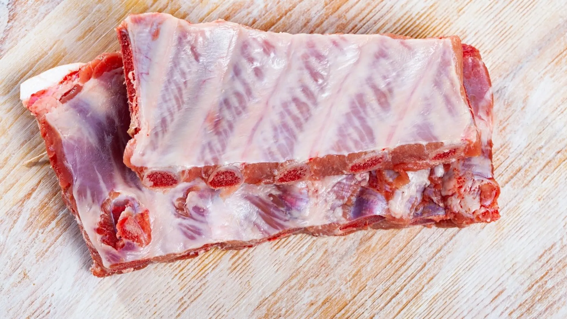 Żeberka bez pieczenia w grzybowym sosie na jesień