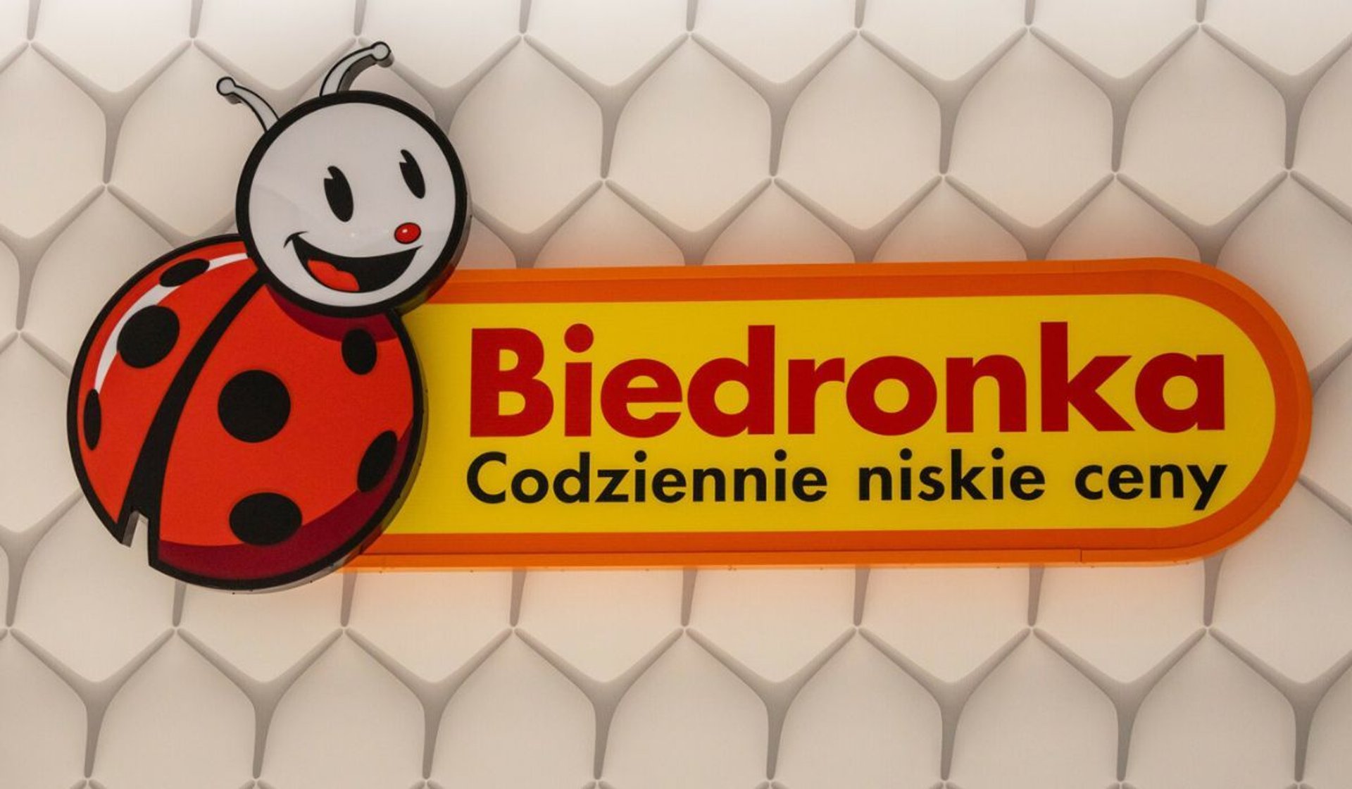 szyld biedronki