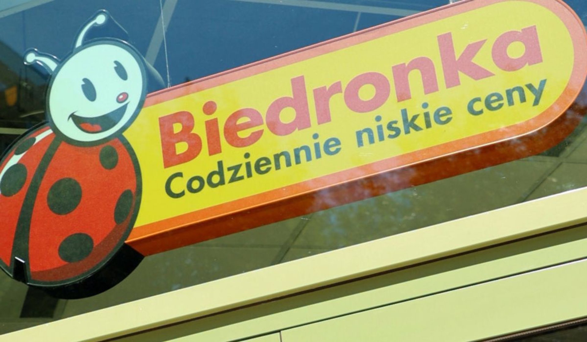 szyld biedronki